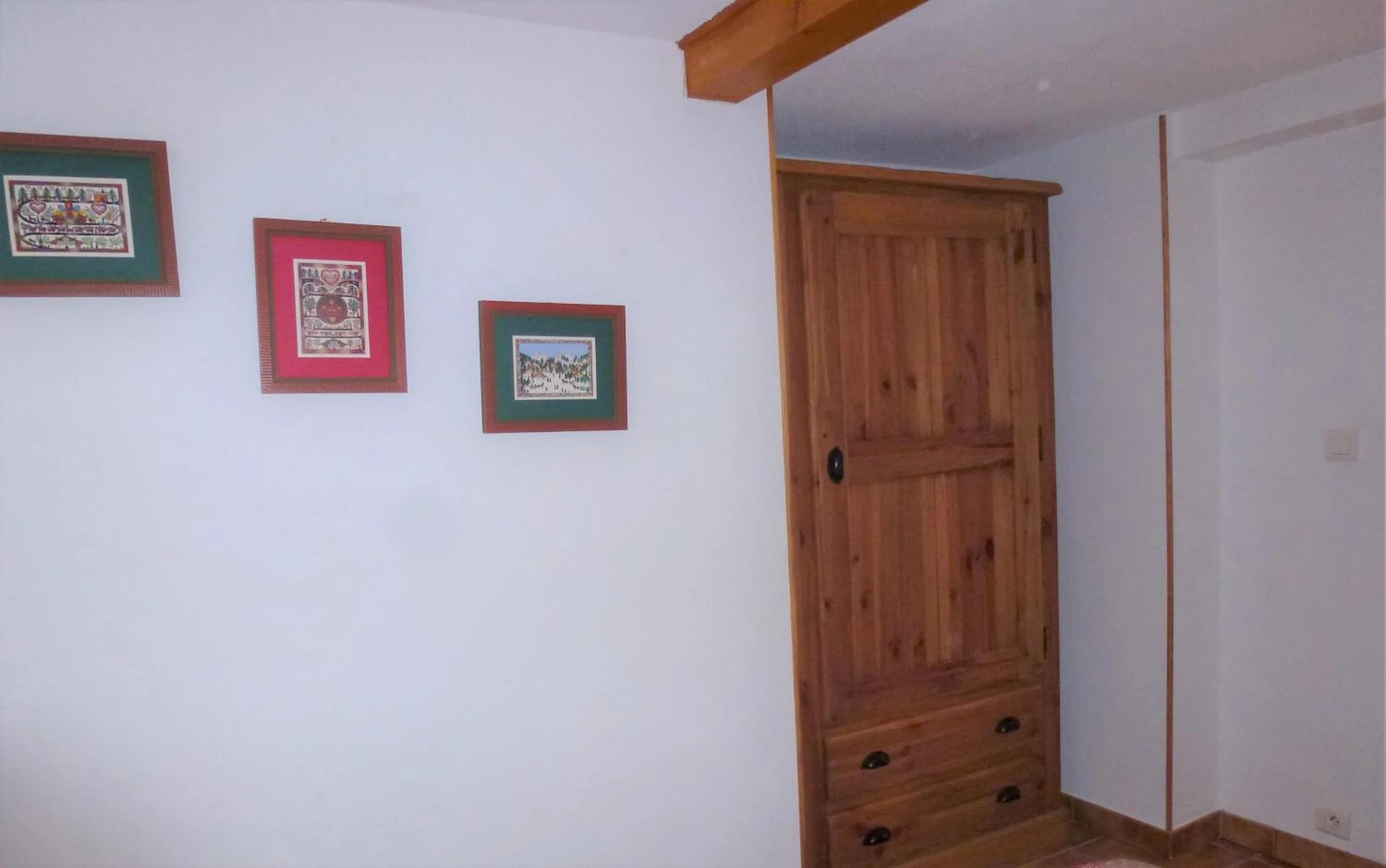 Chambre disponible pour un séminaire d'entreprise à "CHALET LES ARAVIS" chalet et Appartements - Le Grand-Bornand