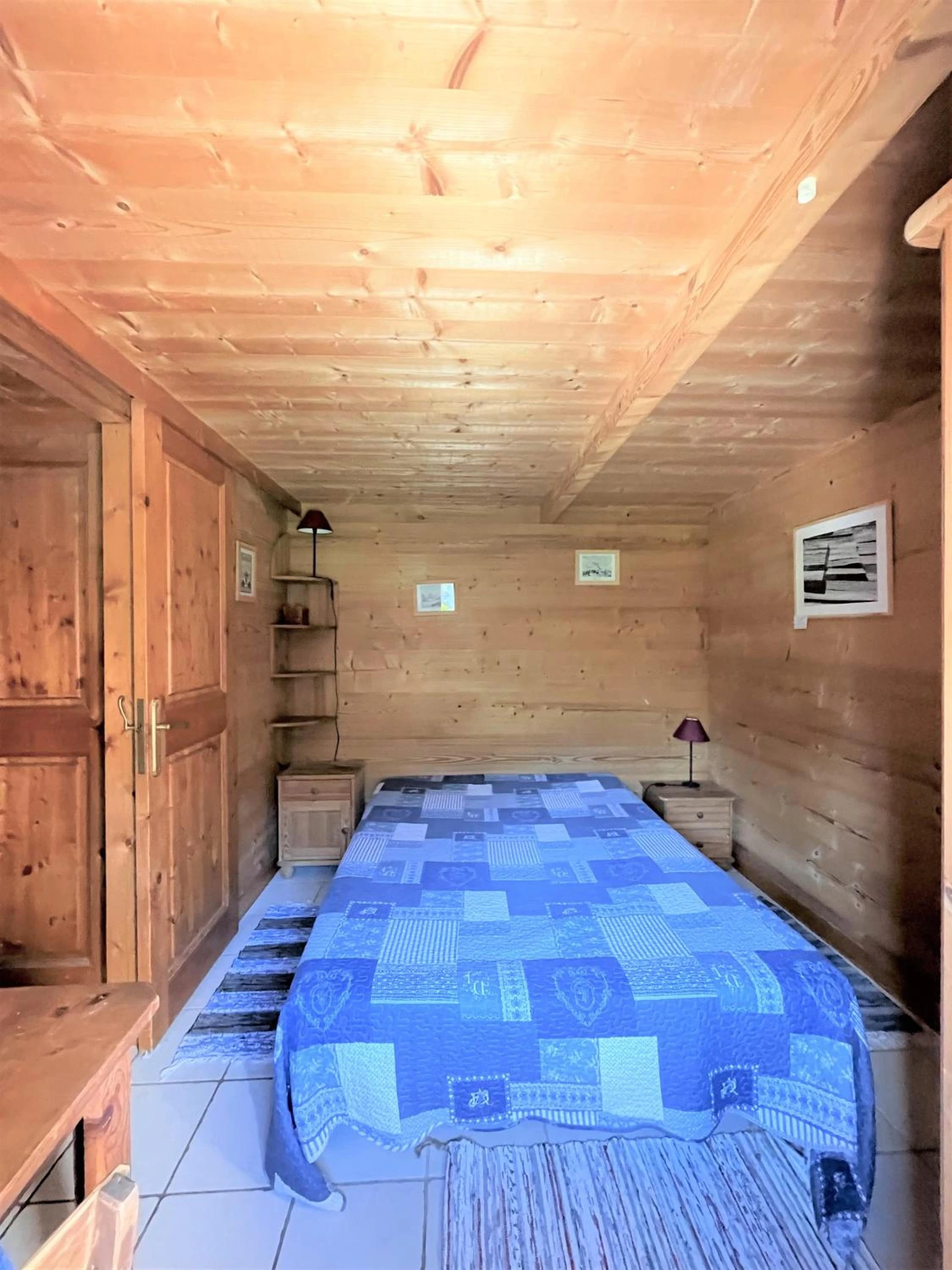 Chambre disponible pour un séminaire d'entreprise à "CHALET LES ARAVIS" chalet et Appartements - Le Grand-Bornand