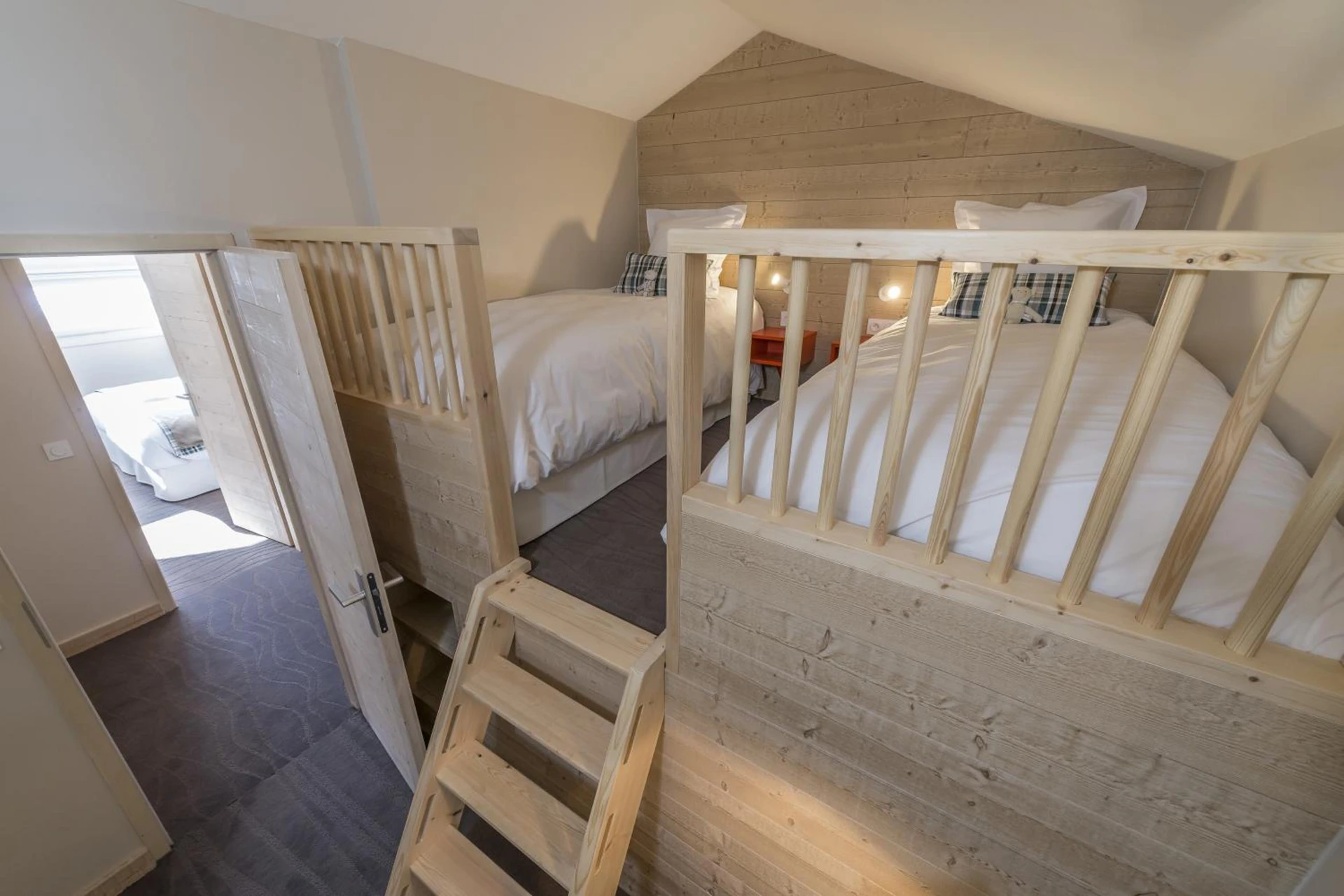 Chambre disponible pour un séminaire d'entreprise à Les Chalets Du Jardin Alpin - Val dʼIsère
