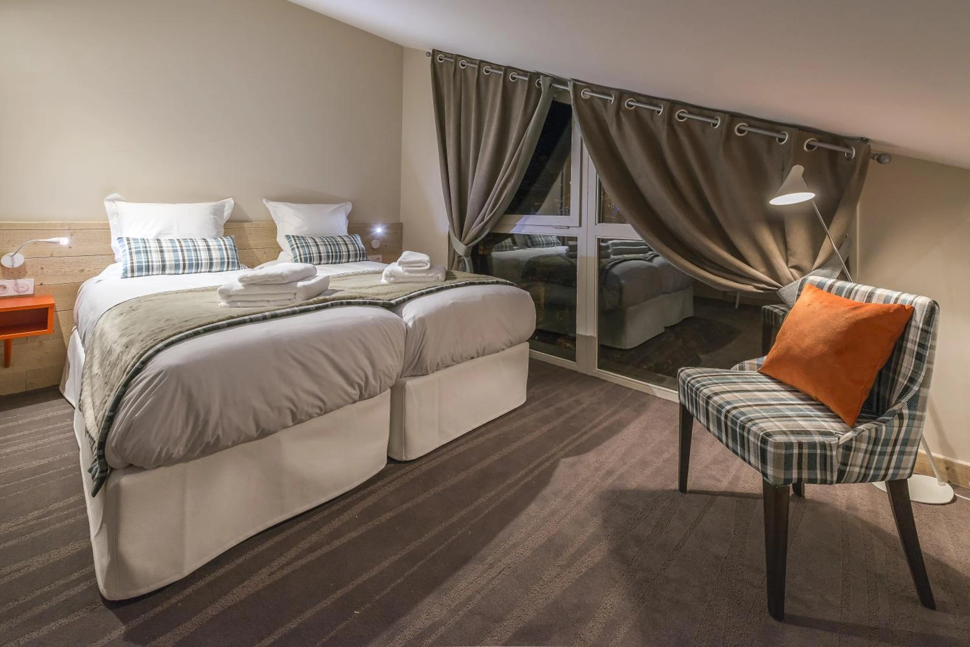 Chambre disponible pour un séminaire d'entreprise à Les Chalets Du Jardin Alpin - Val dʼIsère