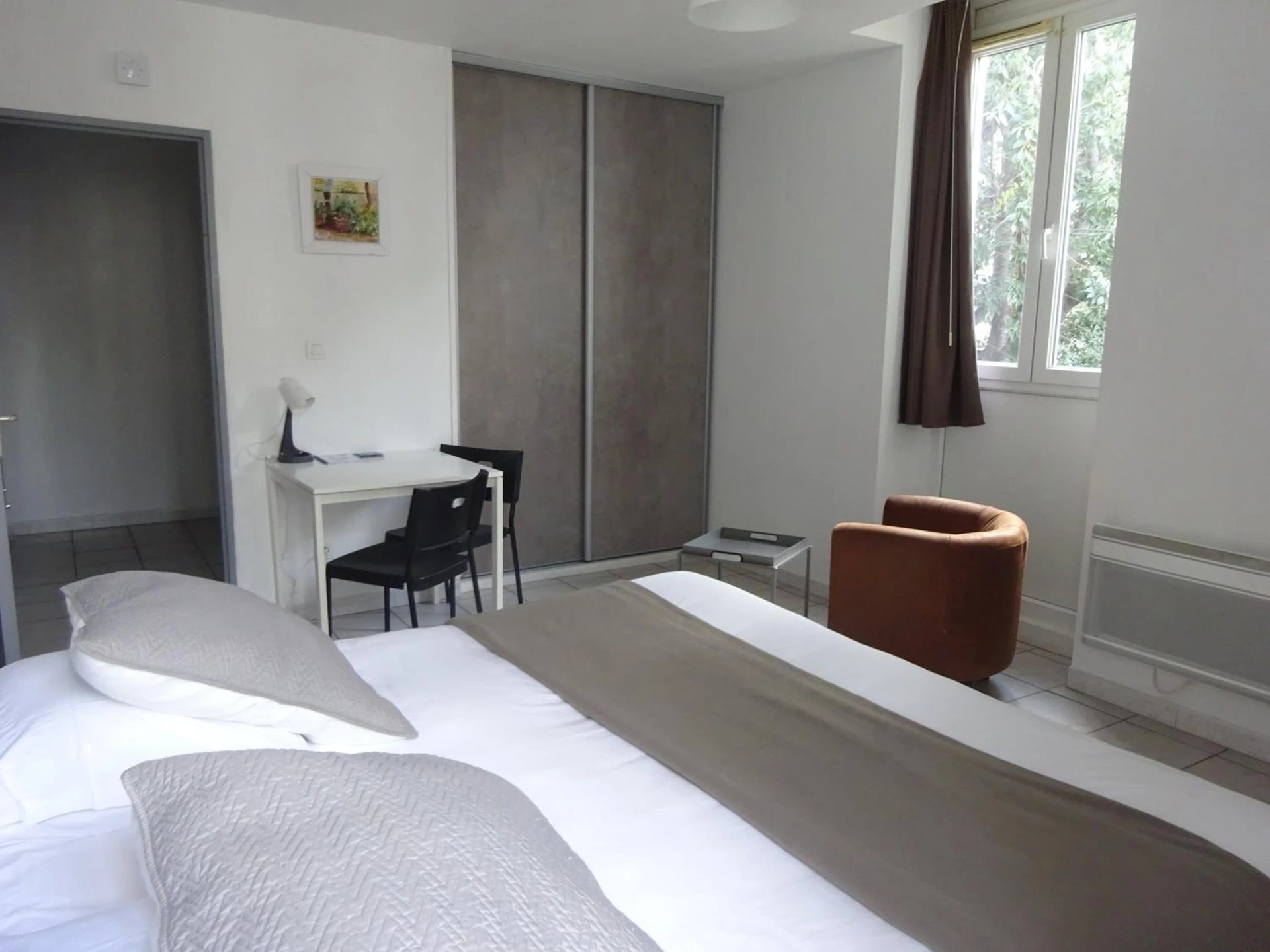 Chambre disponible pour un séminaire d'entreprise à Résidence Les Cordeliers - Avignon