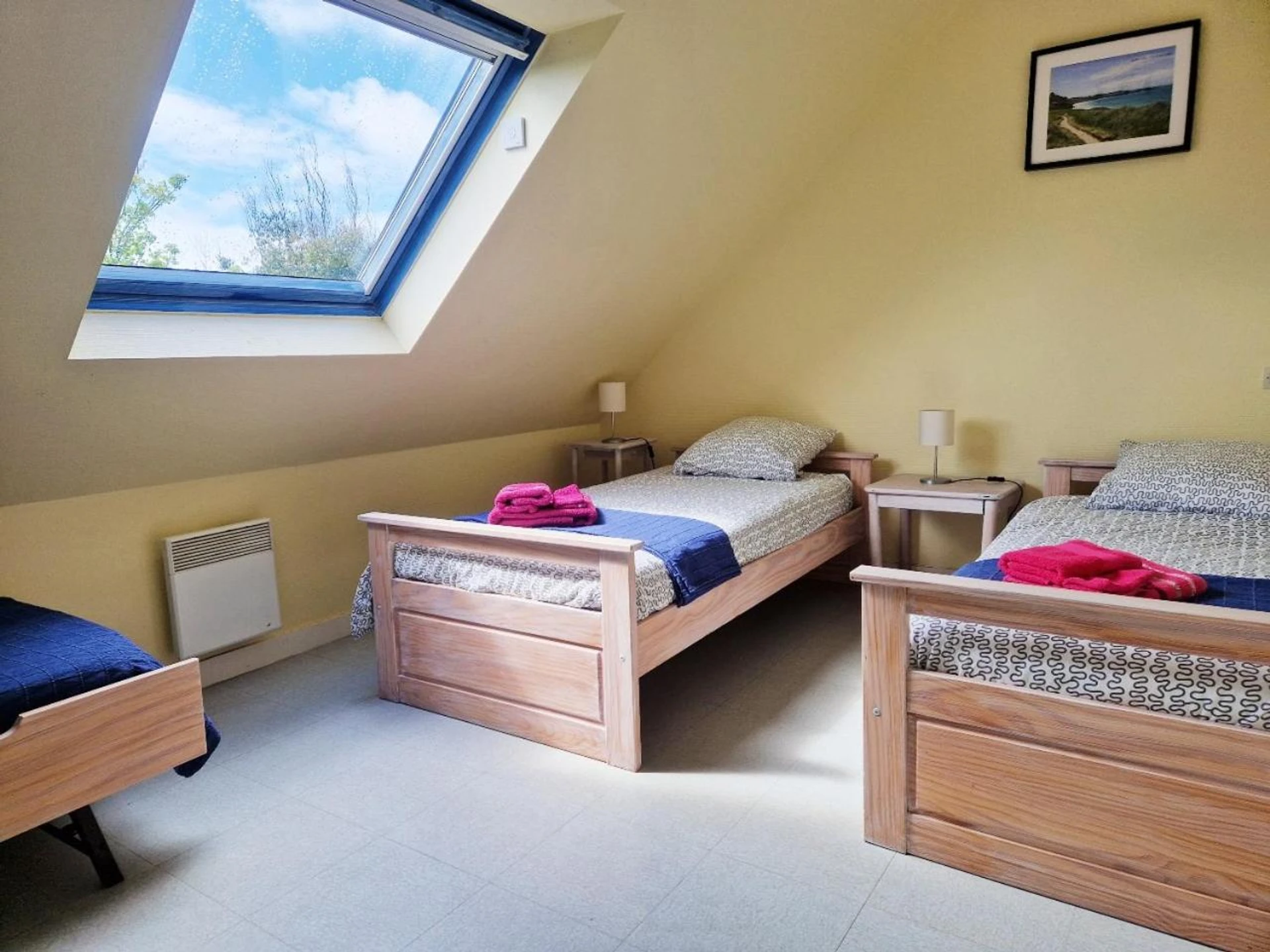Chambre disponible pour un séminaire d'entreprise à Les Maisons de Kerdavid'île - votre résidence de vacances à Belle ile en mer - Locmaria