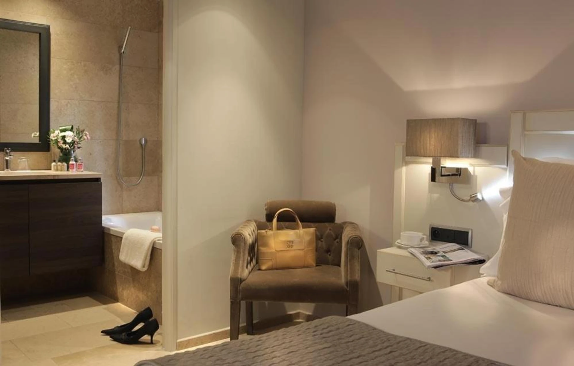 Chambre disponible pour un séminaire d'entreprise à Résidence Hôtelière 4 étoiles Les Mas du Grand Vallon - Mougins
