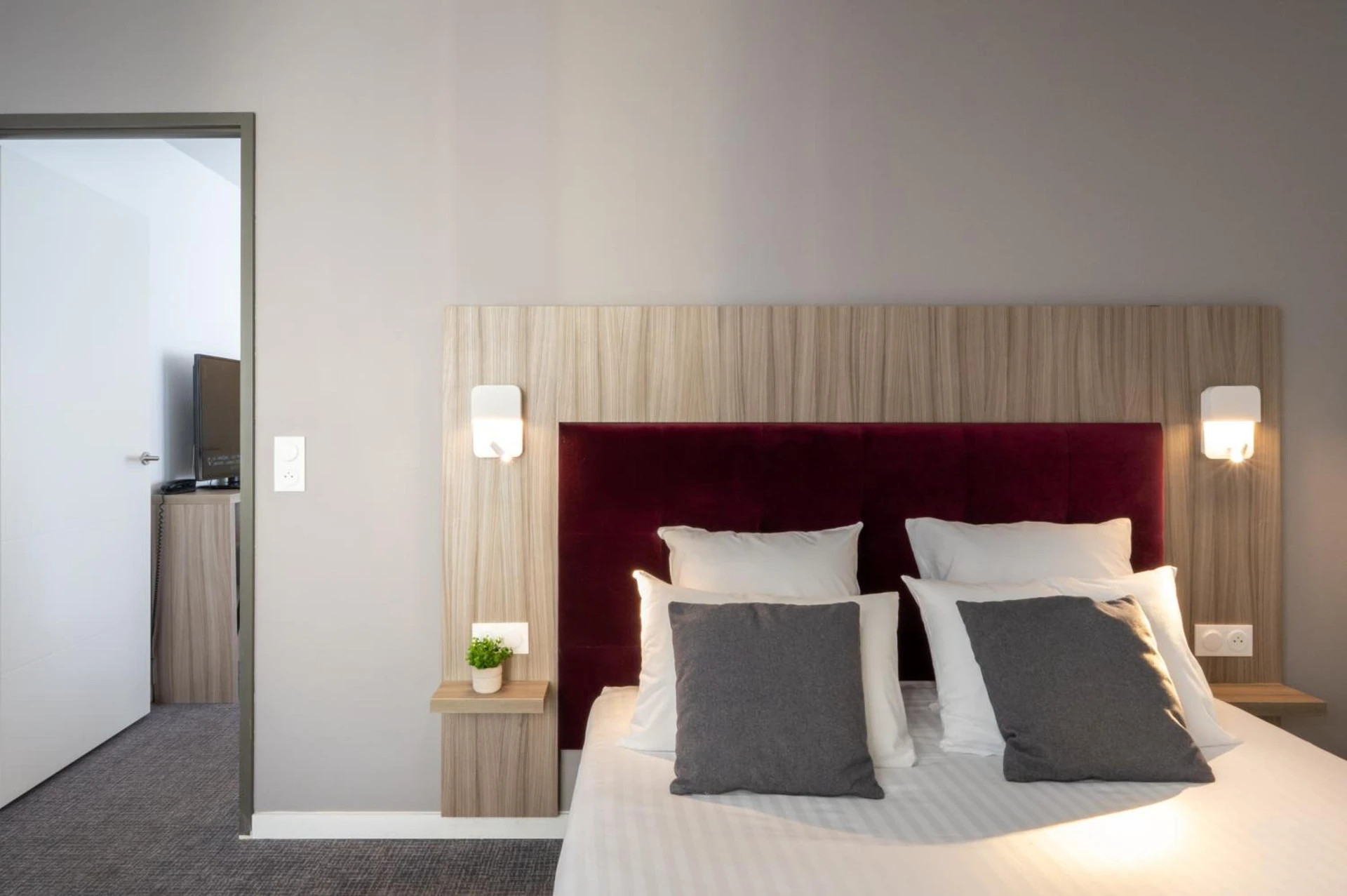 Chambre disponible pour un séminaire d'entreprise à Nemea Appart Hotel Grand Cœur Nancy Centre - Nancy