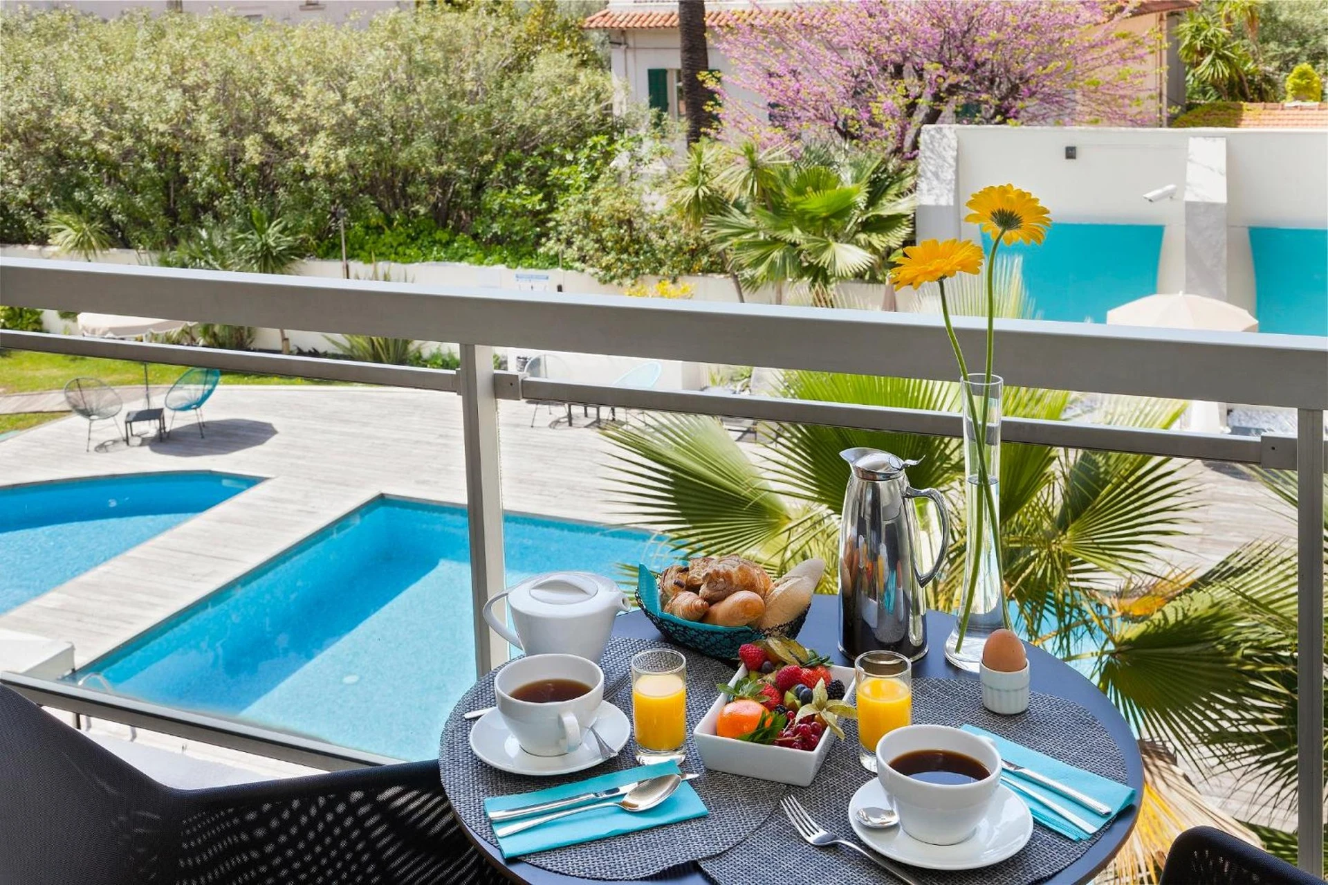 Chambre disponible pour un séminaire d'entreprise à Nehô Suites Cannes Croisette - Cannes