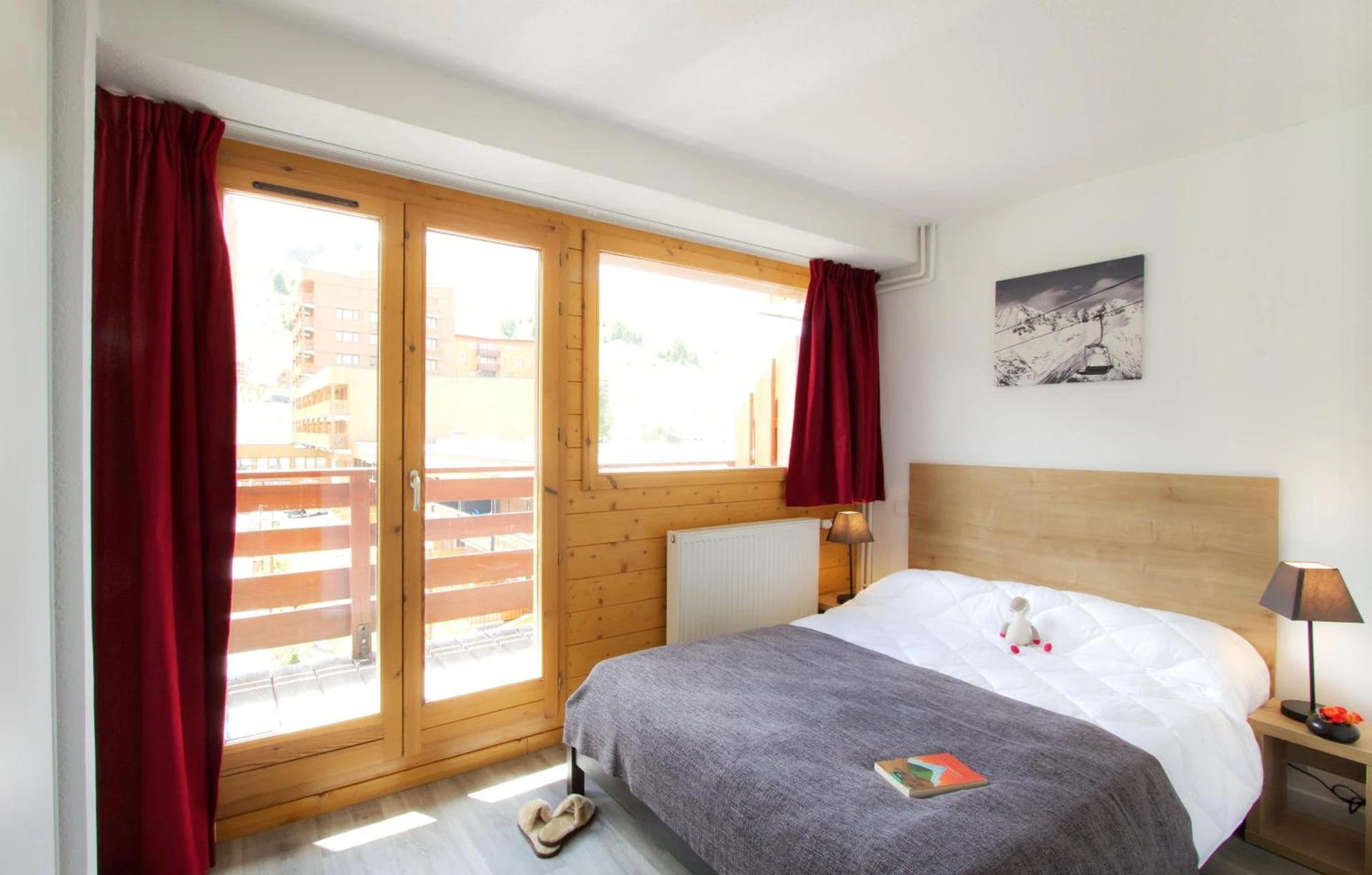 Magnifique chambre pour un séminaire d'entreprise à Résidence Odalys Le Pelvoux - La Plagne