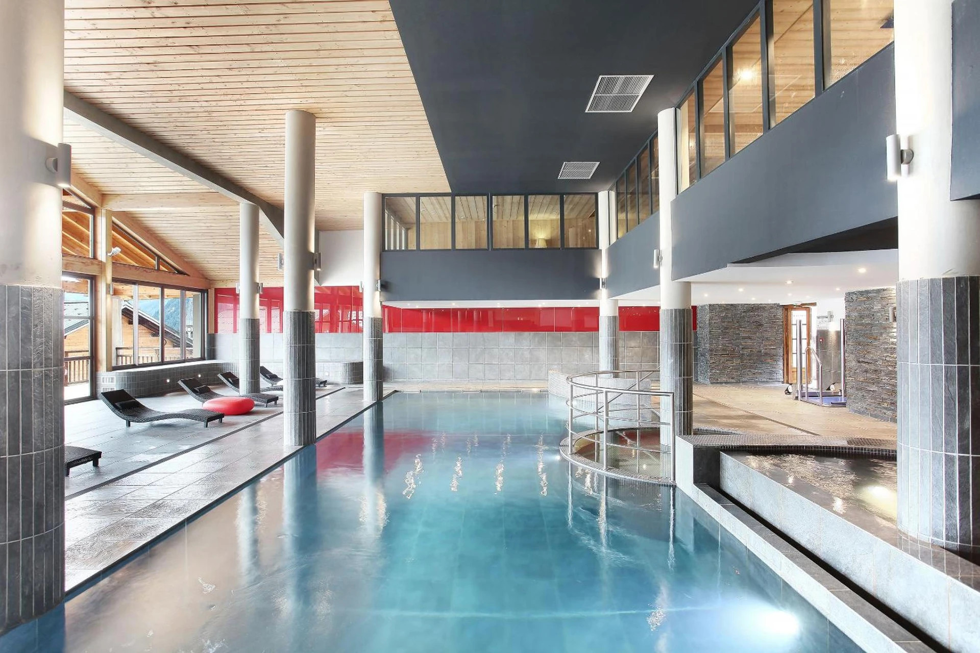 Salle de séminaire à Résidence Prestige Odalys Les Fermes de Châtel - Organiser un événement professionnel à Châtel
