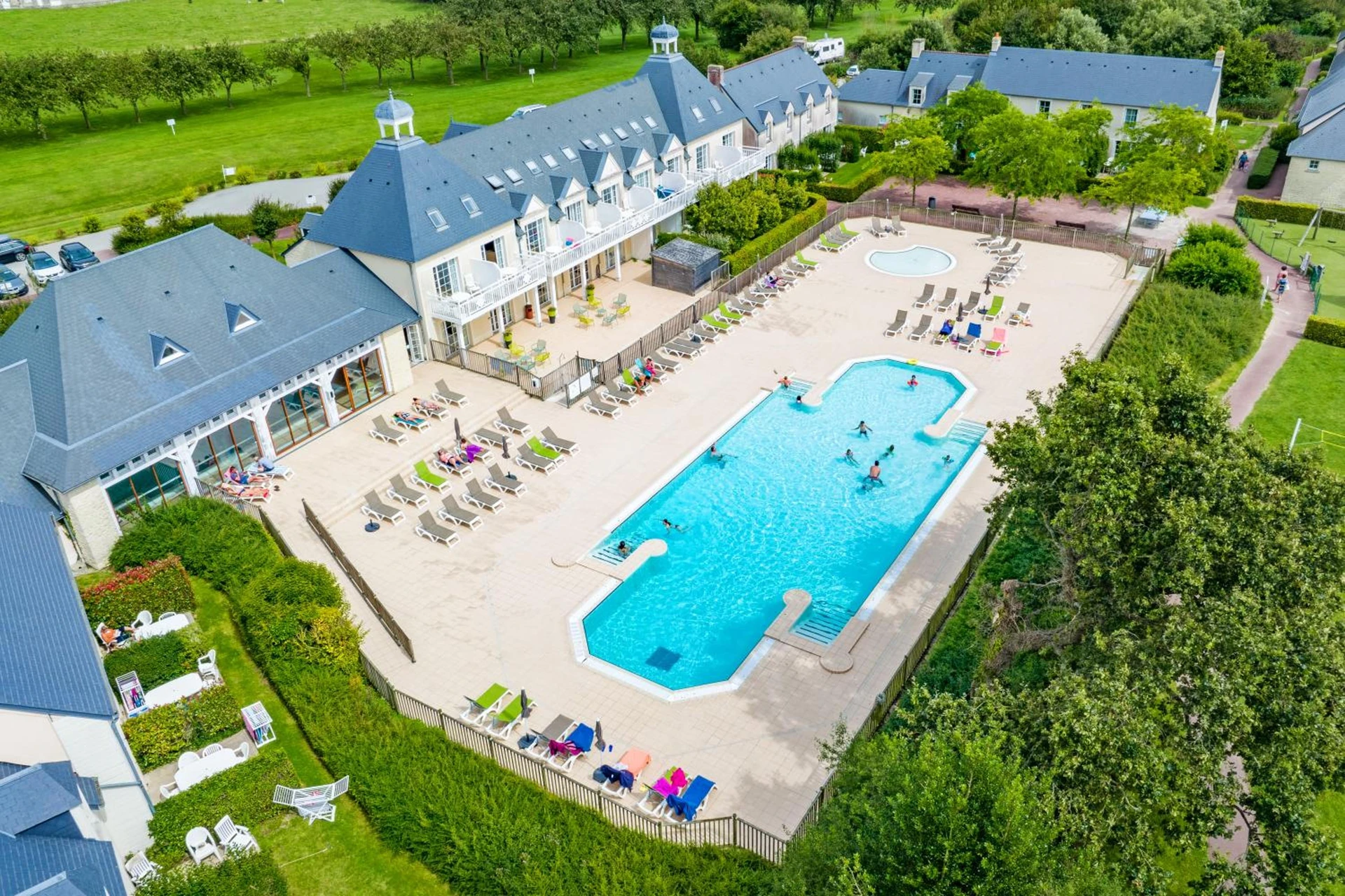 Organiser un séminaire d'entreprise : Résidence PIERRE & VACANCES I Le Green Beach à port-en-bessin-huppain