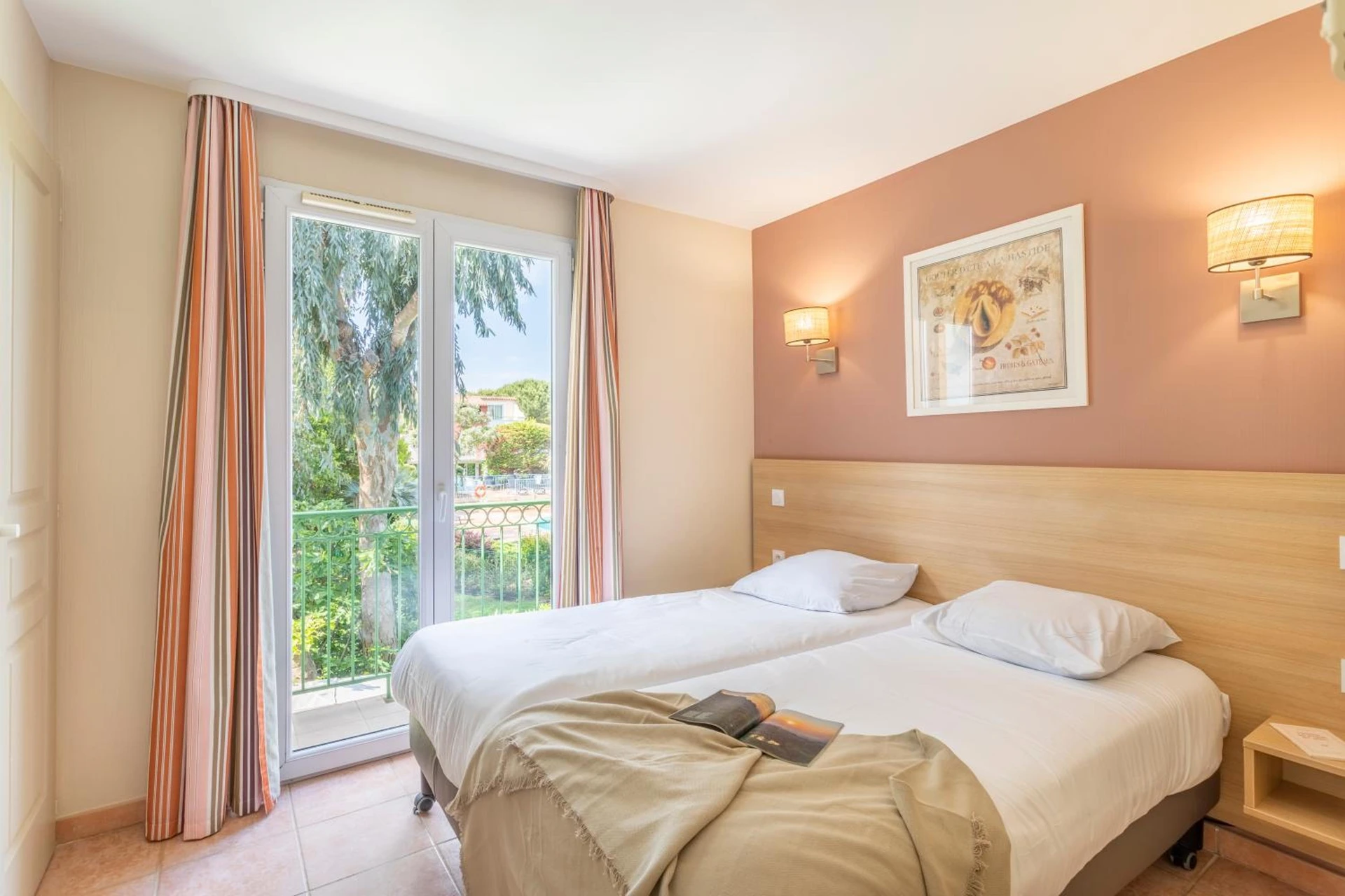 Chambre disponible pour un séminaire d'entreprise à Résidence Pierre & Vacances le Hameau de la Pinède - Hyères