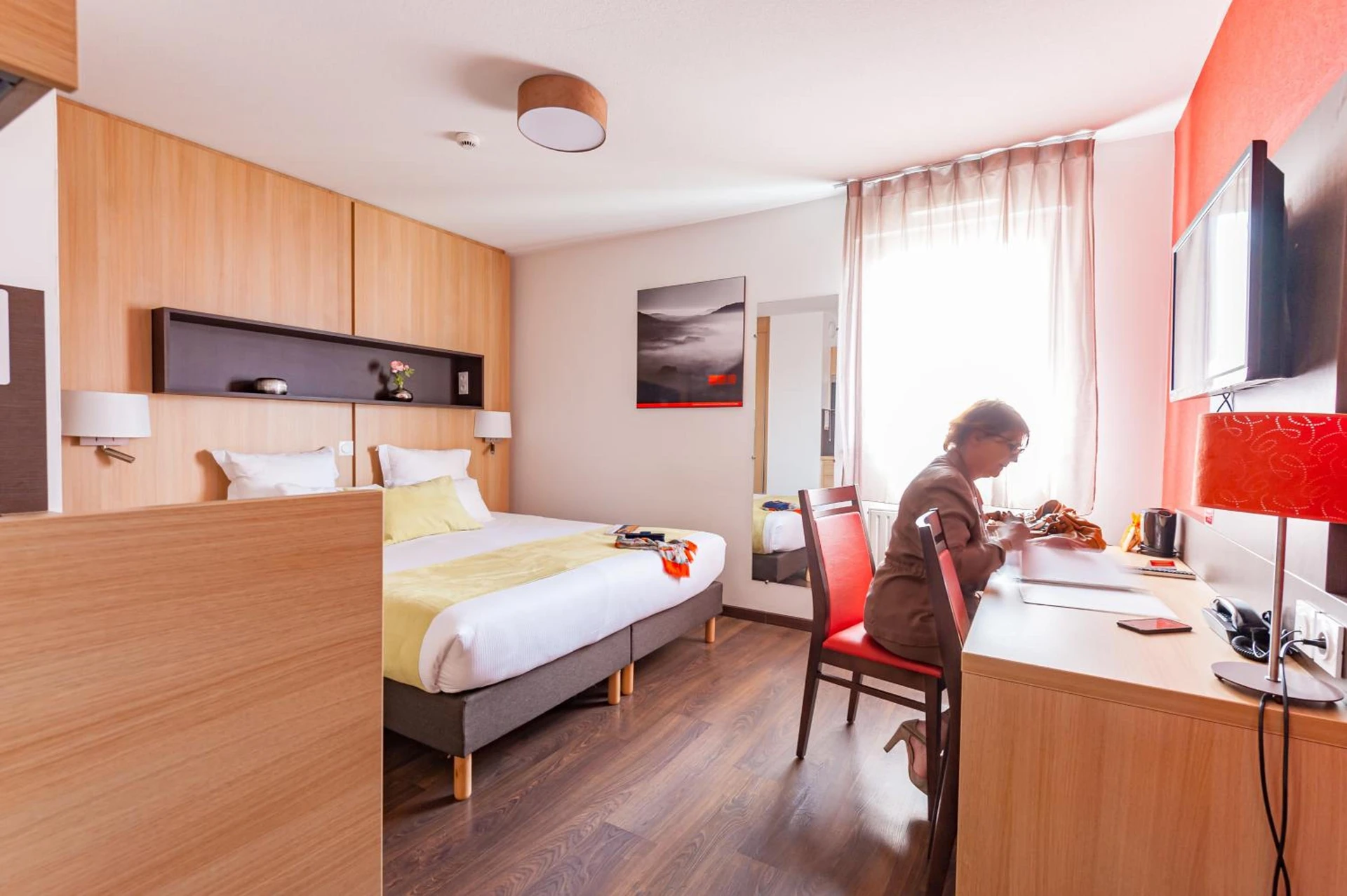 Magnifique chambre pour un séminaire d'entreprise à Apparthotel Privilodges Carré de Jaude - Clermont-Ferrand