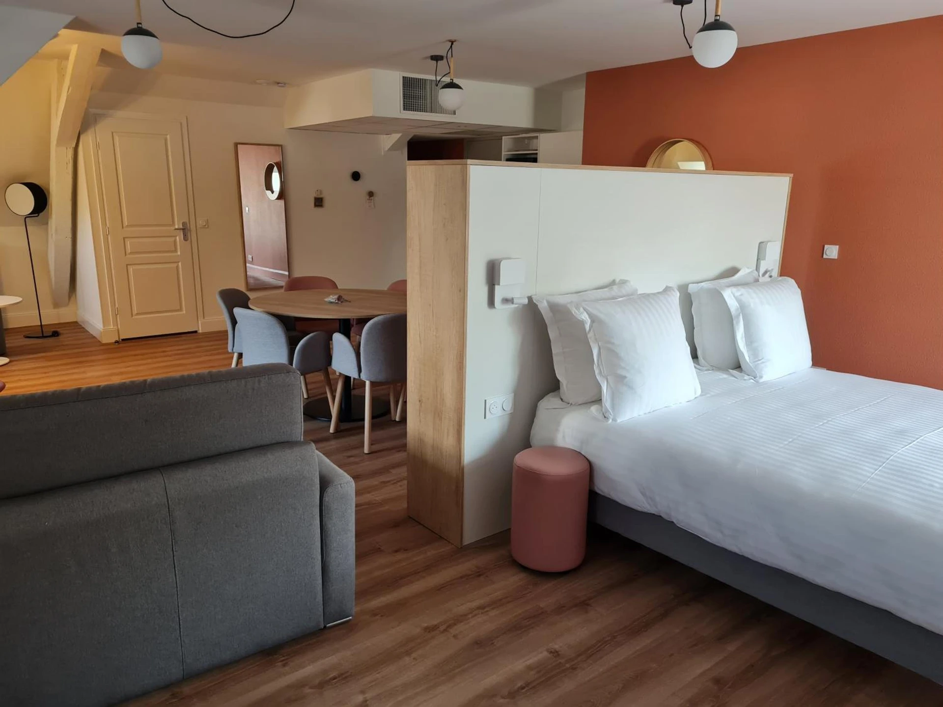 Organiser un séminaire d'entreprise : Apparthotel Privilodges Le Royal à annecy