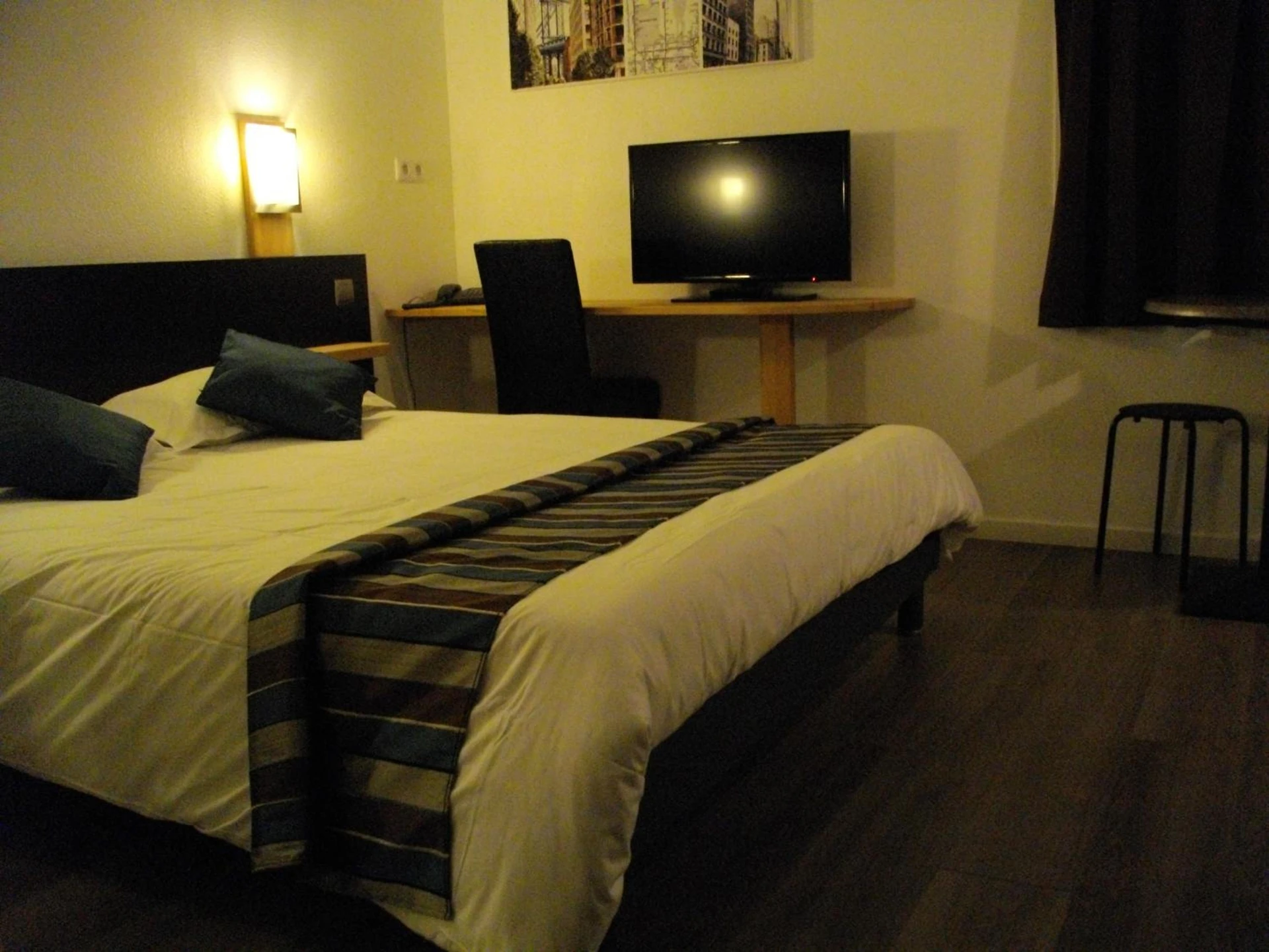 Organiser un séminaire d'entreprise : Appart'hotel Residella House Room & Kitchen Avignon Le Pontet à le-pontet
