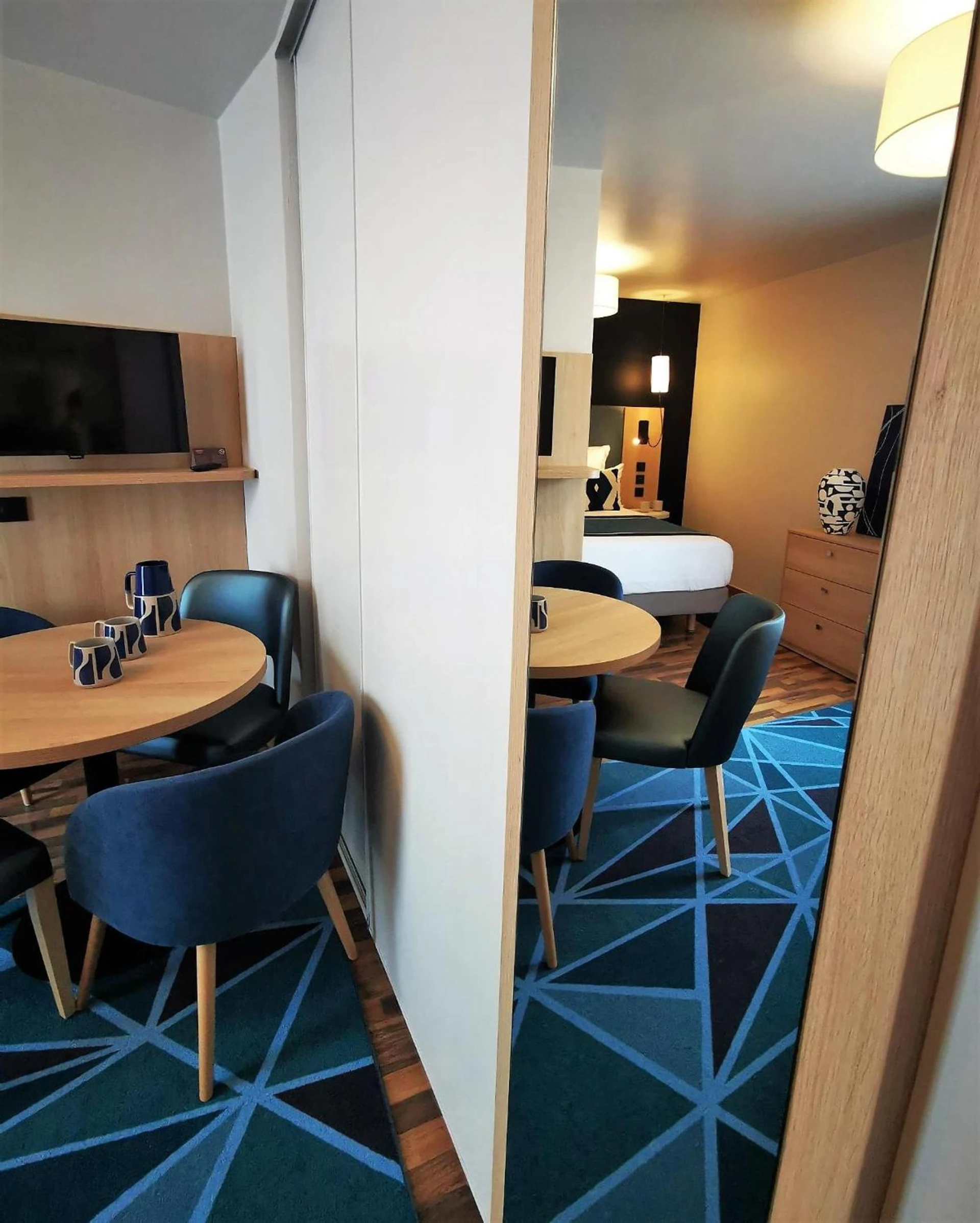 Ambiance de travail pour séminaire d'entreprise à Residhome Asnieres - Asnières-sur-Seine