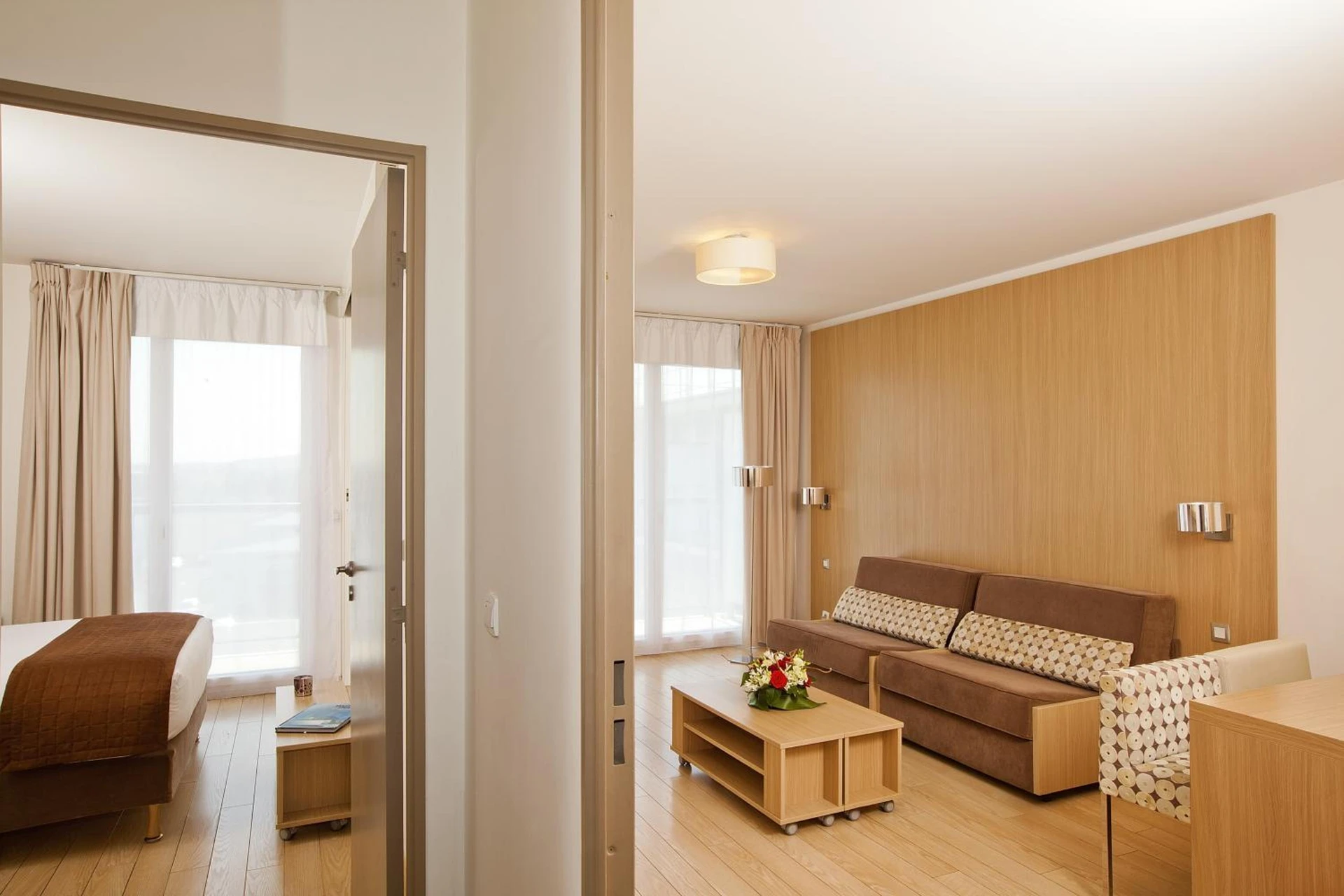 Chambre disponible pour un séminaire d'entreprise à Residhome Carrières La Défense - Carrières-sur-Seine
