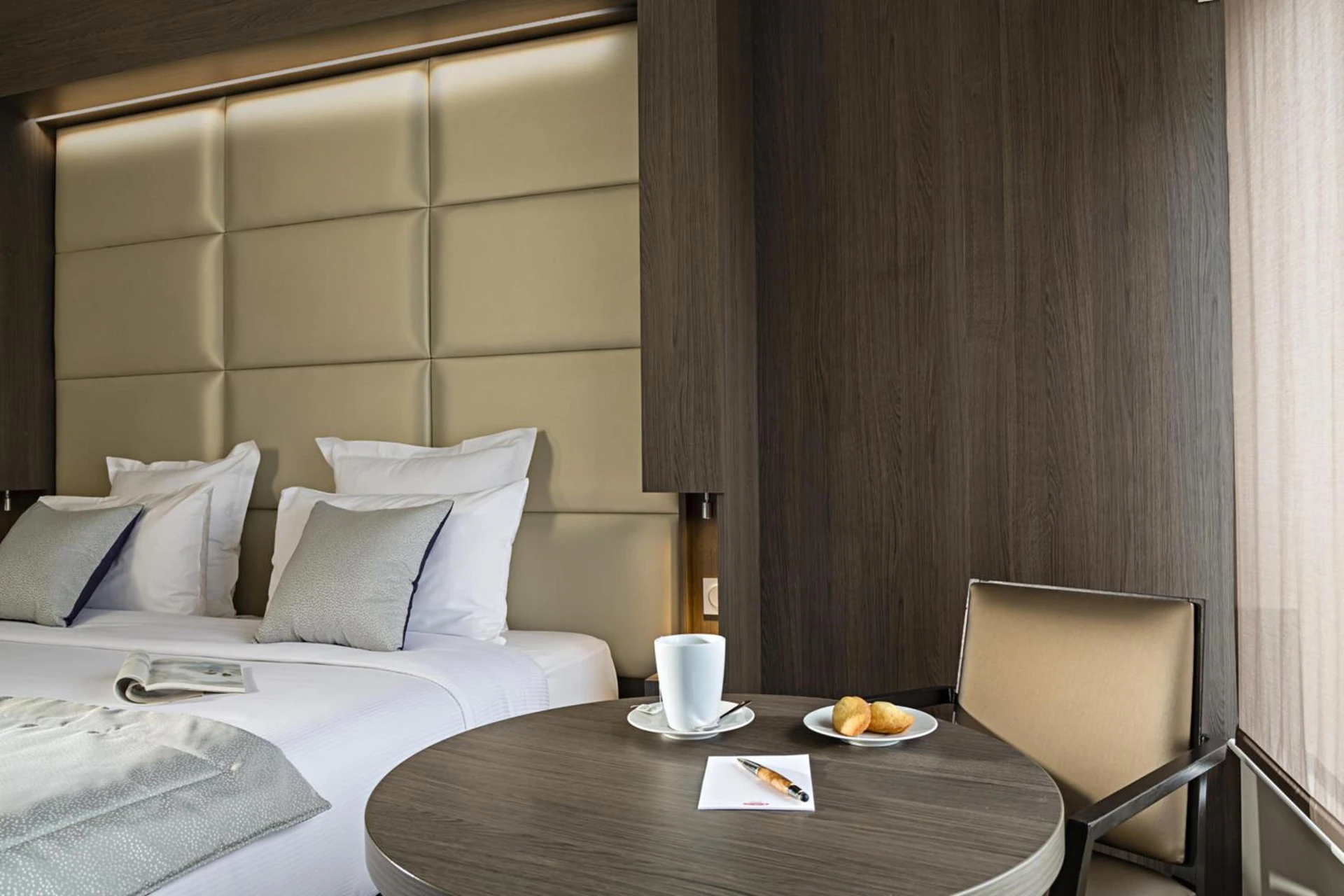 Magnifique chambre pour un séminaire d'entreprise à Residhome Courbevoie La Défense - Courbevoie