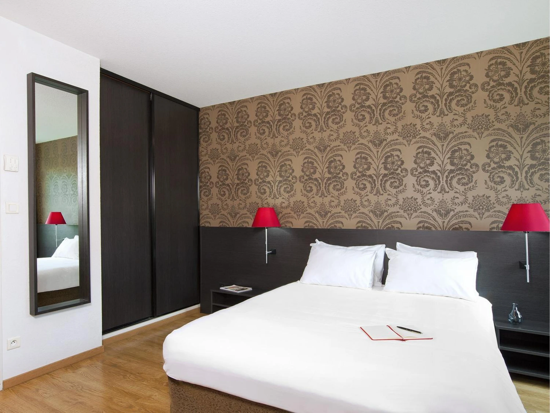 Magnifique chambre pour un séminaire d'entreprise à Residhome Metz Lorraine - Metz