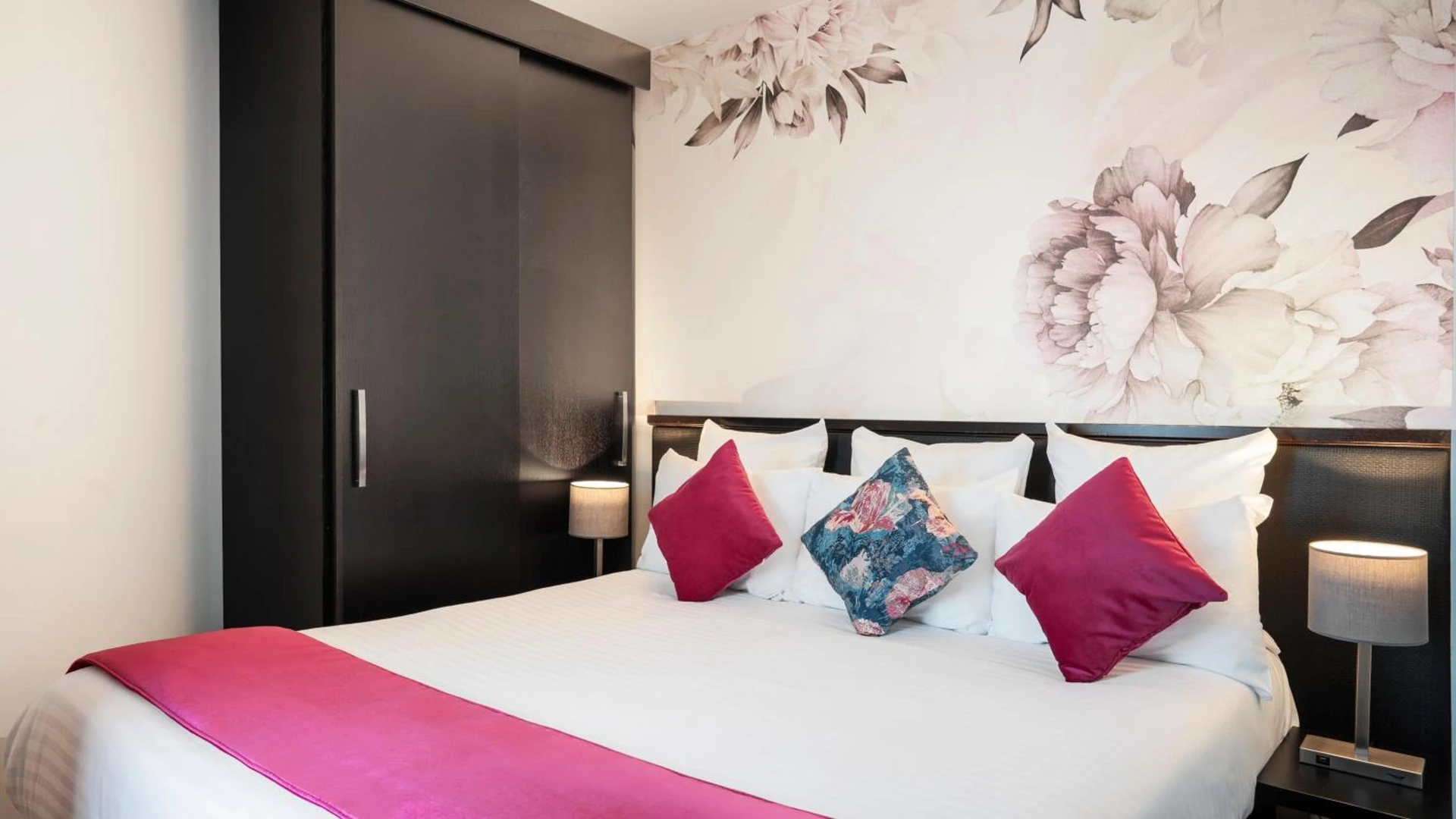 Magnifique chambre pour un séminaire d'entreprise à Residhome Val d'Europe - Montévrain