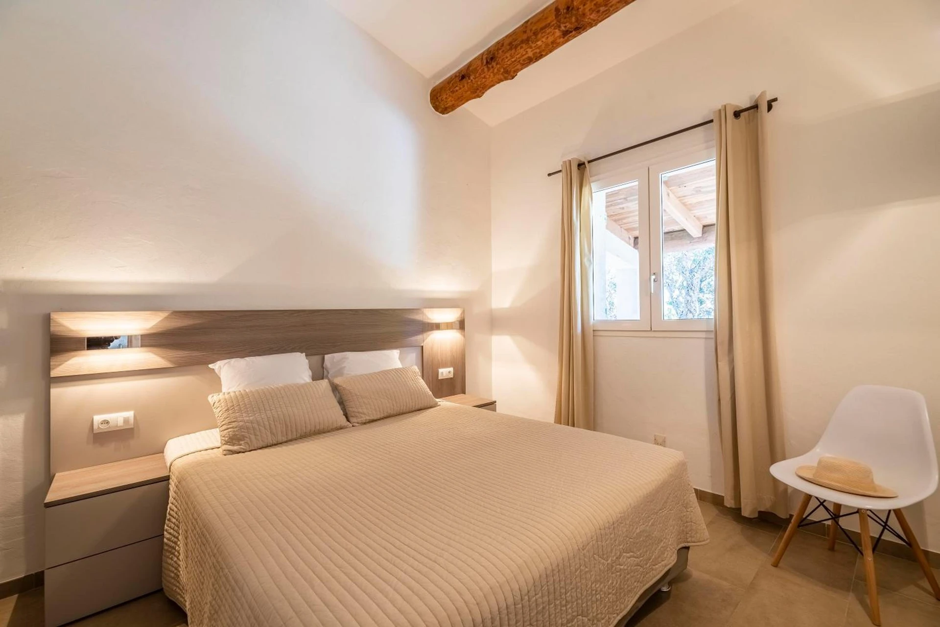 Chambre disponible pour un séminaire d'entreprise à Résidence Santa Monica - Bonifacio