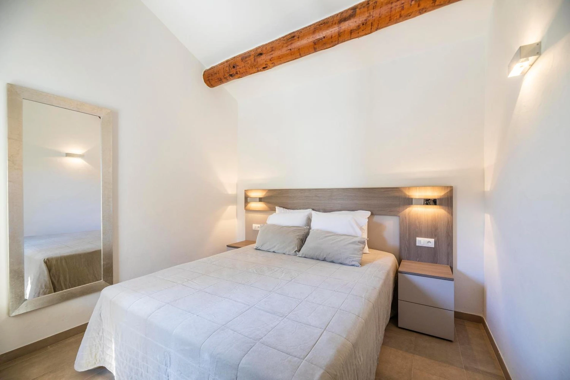 Magnifique chambre pour un séminaire d'entreprise à Résidence Santa Monica - Bonifacio