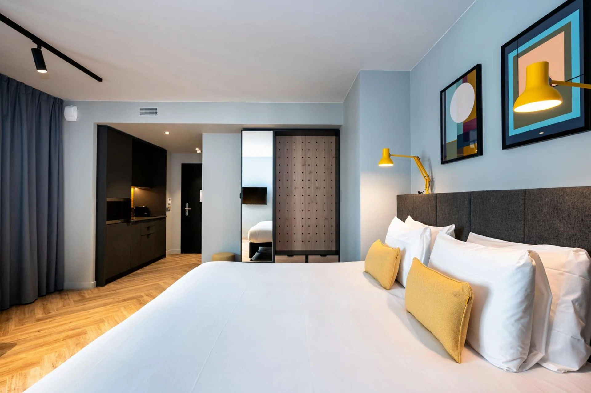 Magnifique chambre pour un séminaire d'entreprise à Staycity Aparthotels Paris La Defense - Courbevoie