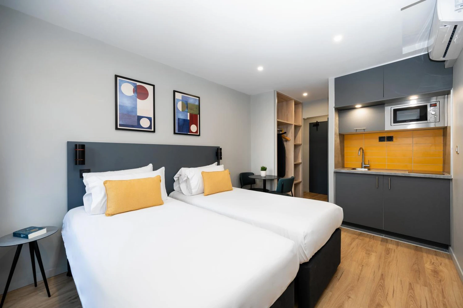 Magnifique chambre pour un séminaire d'entreprise à Staycity Aparthotels Paris Gare de l'Est - Paris