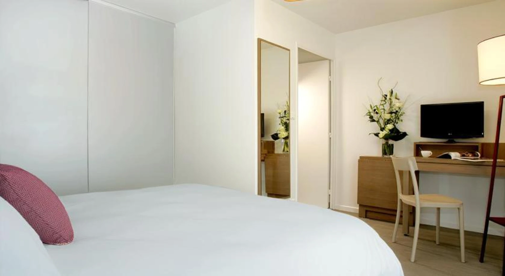 Magnifique chambre pour un séminaire d'entreprise à Terres de France - Appart'Hotel Quimper Bretagne - Quimper