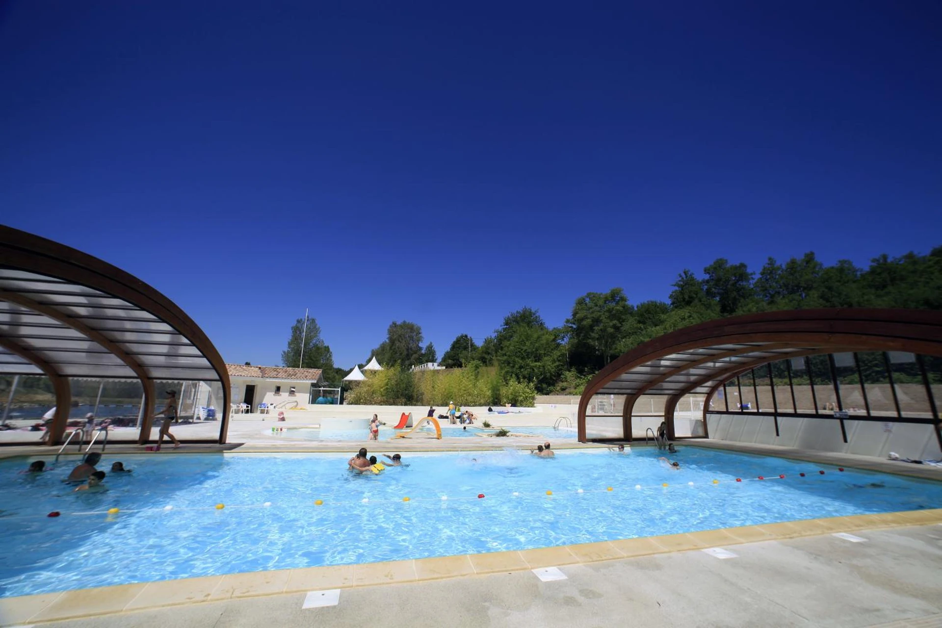 Organiser un séminaire d'entreprise : Terres de France - Les Hameaux des Lacs à monclar-de-quercy