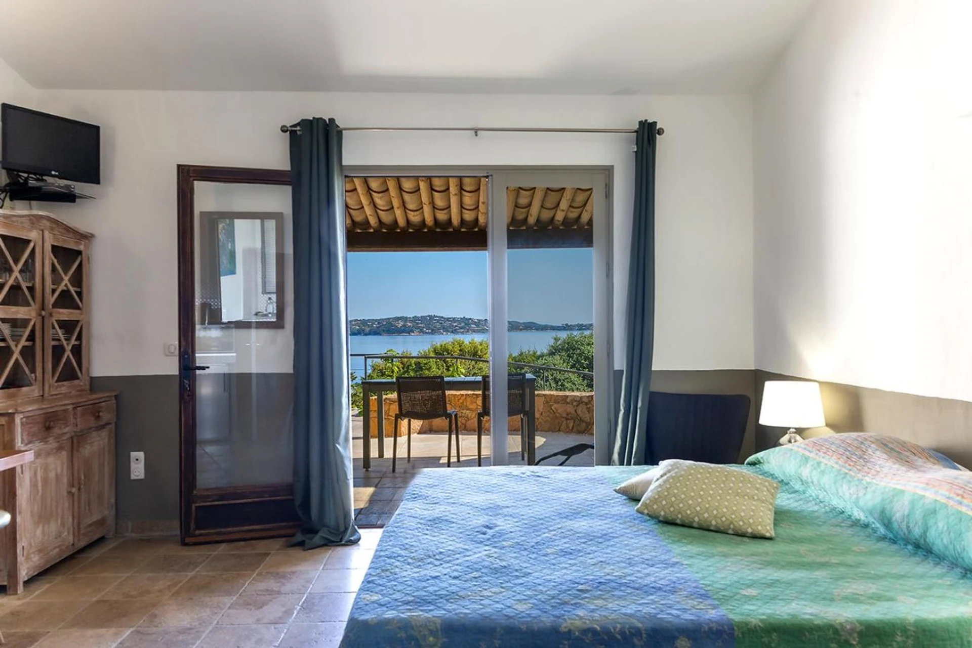 Chambre disponible pour un séminaire d'entreprise à Résidence U Paviddonu - Porto-Vecchio