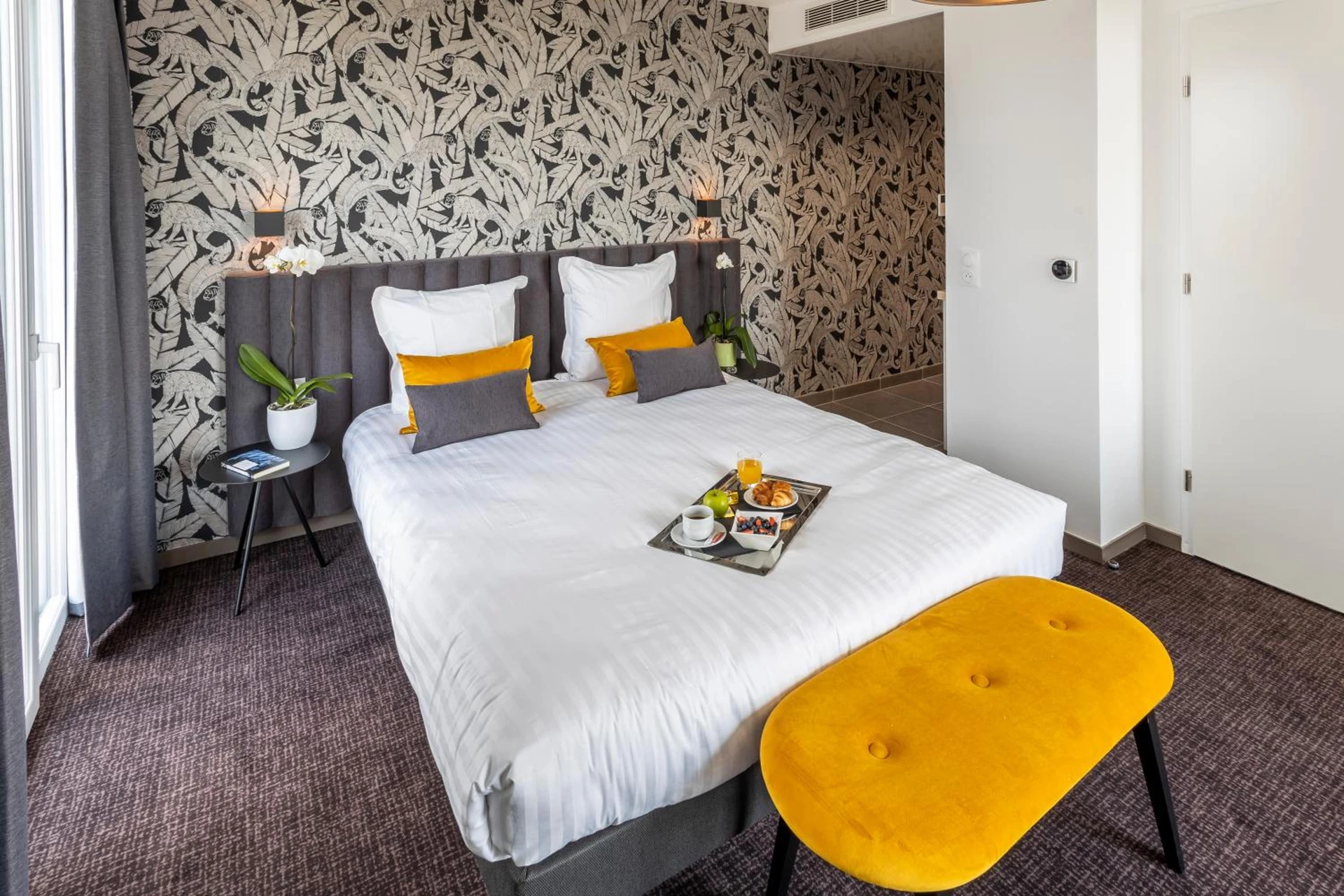 Chambre disponible pour un séminaire d'entreprise à Nemea Appart Hotel Europe Velizy Villacoublay - Vélizy-Villacoublay