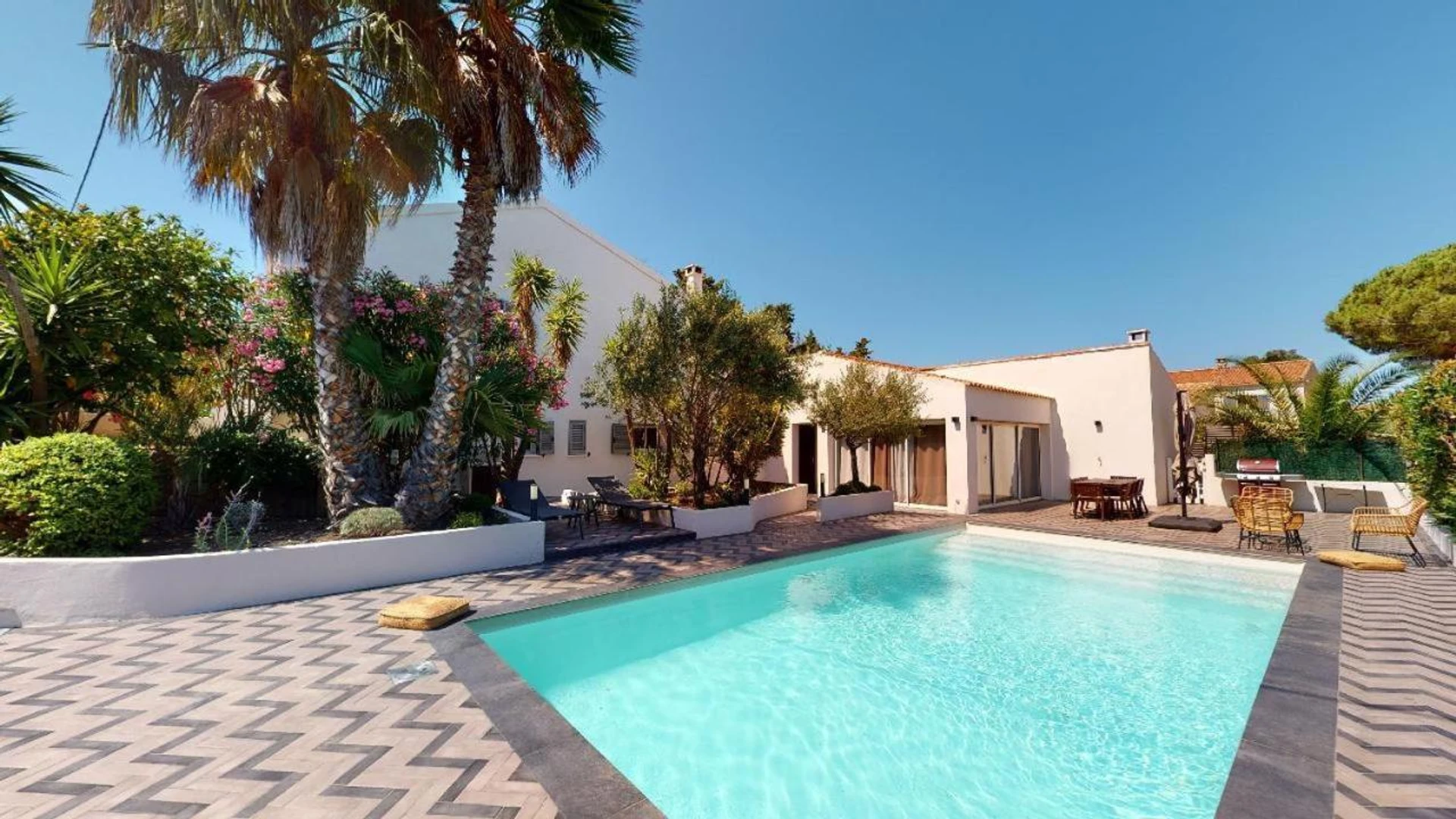 Organiser un séminaire d'entreprise : Résidence Villa Branda à calvi