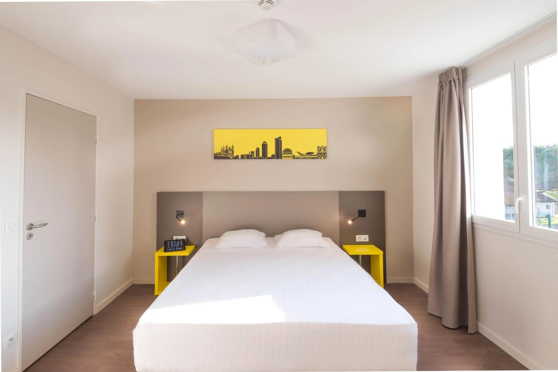 Magnifique chambre pour un séminaire d'entreprise à Westlodge Dardilly Lyon Nord - Dardilly