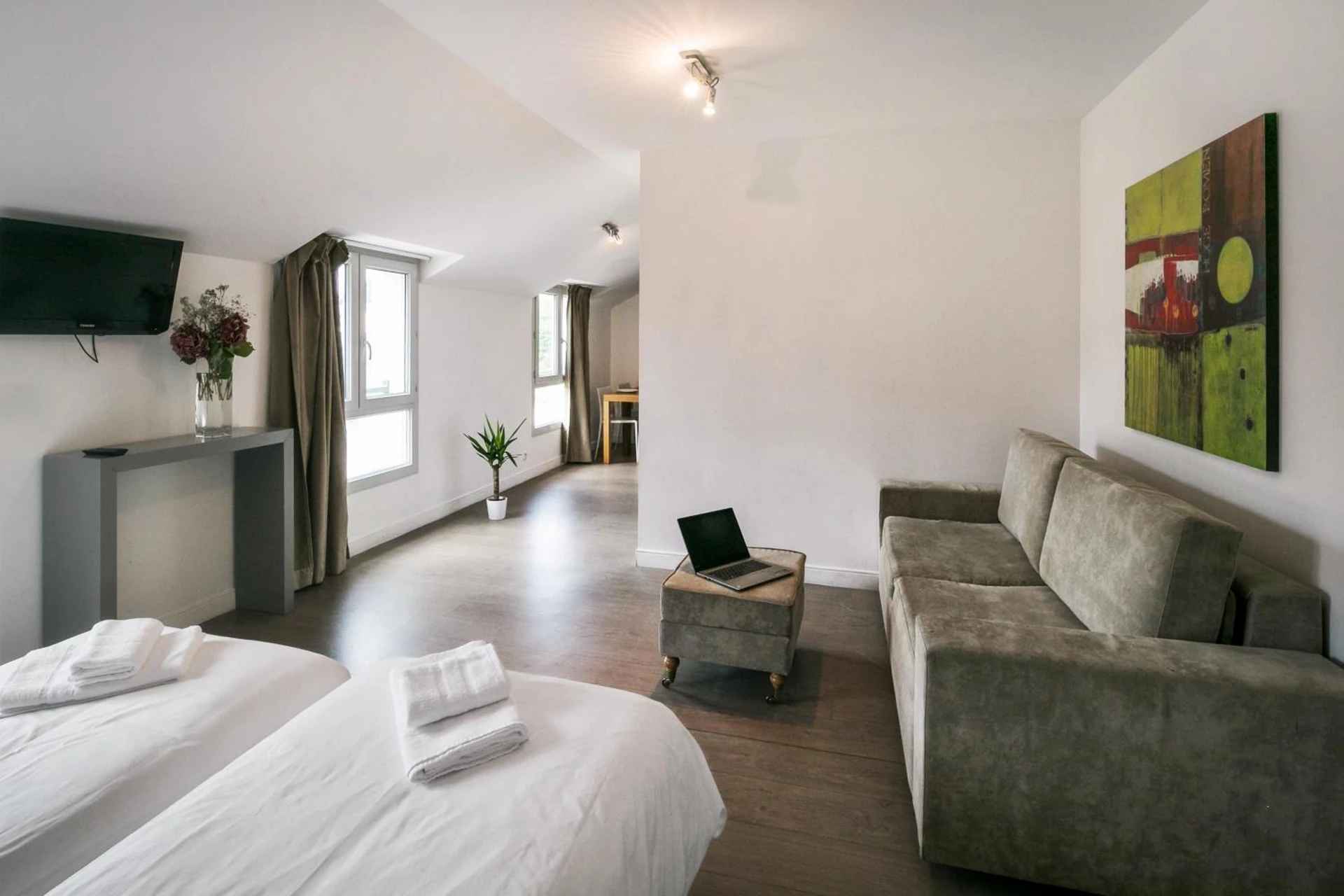 Chambre disponible pour un séminaire d'entreprise à Zenitude Hôtel-Résidences Lorda - Lourdes