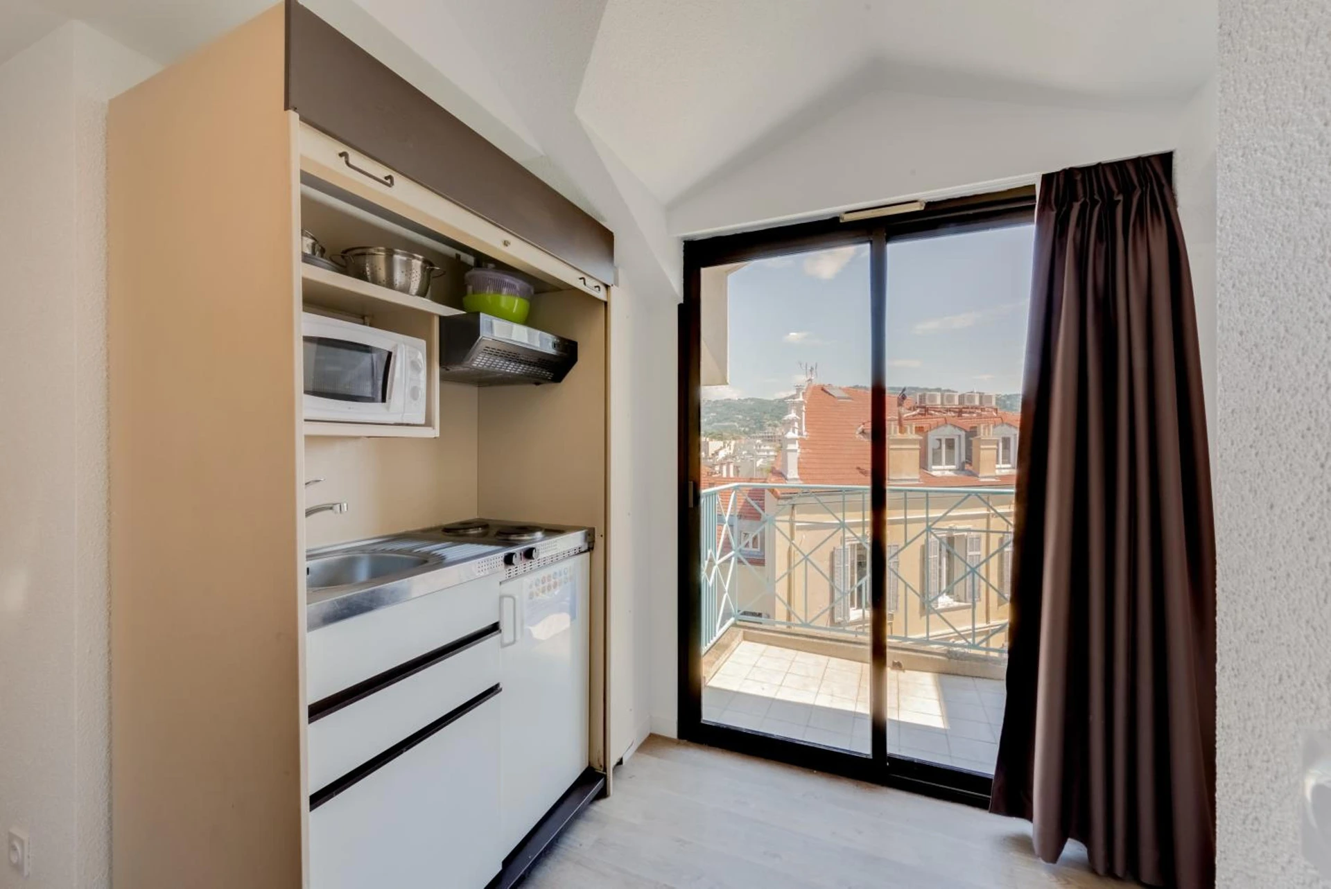 Lieu convivial pour un séminaire d'entreprise à Residhotel Les Coralynes - Cannes - En savoir plus 
