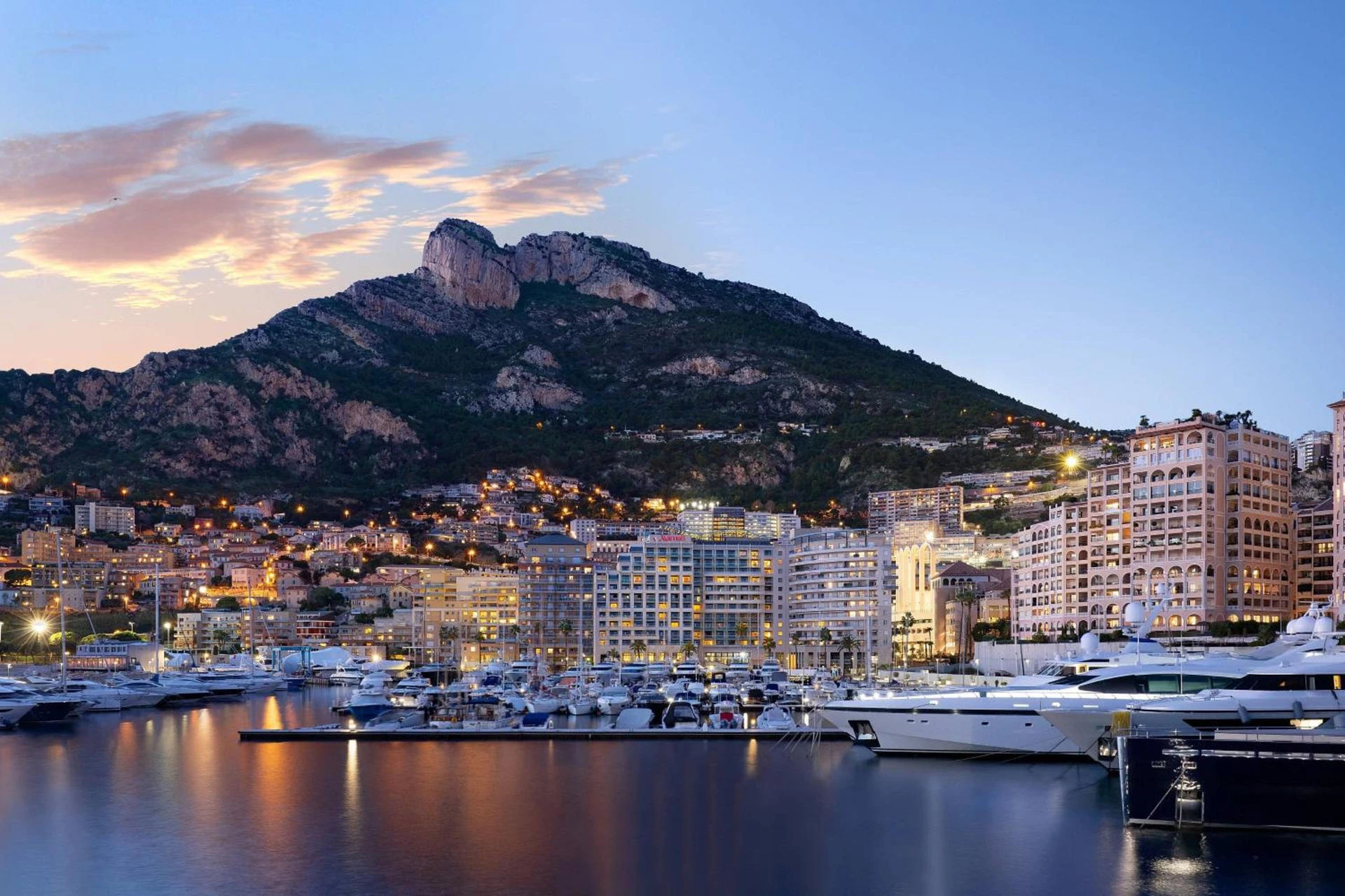 Organiser un séminaire d'entreprise : Riviera Marriott Hotel La Porte De Monaco à cap-d-ail