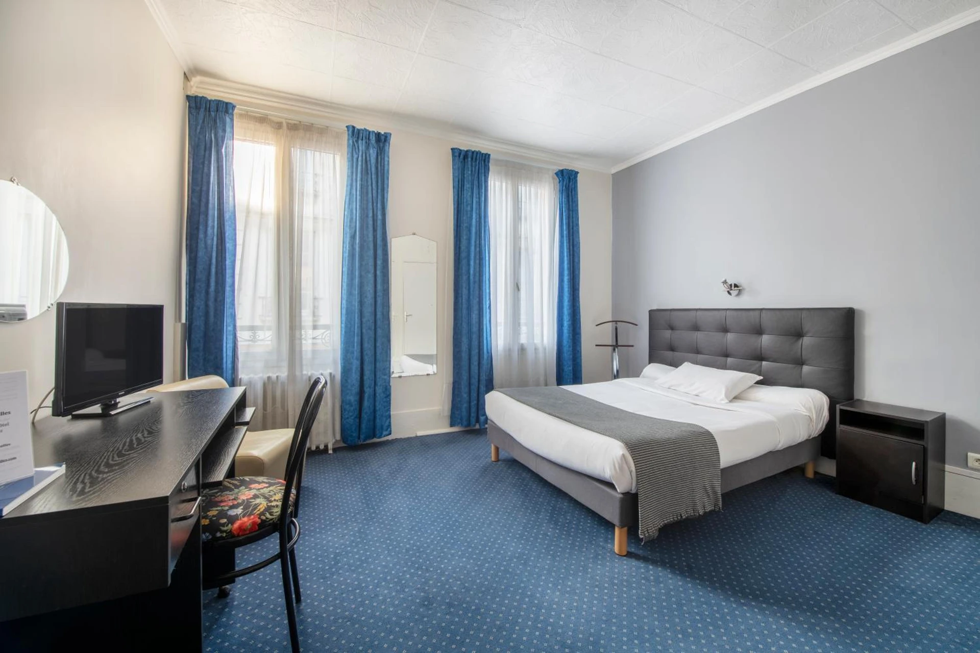 Chambre disponible pour un séminaire d'entreprise à Royal Hotel Versailles - Versailles