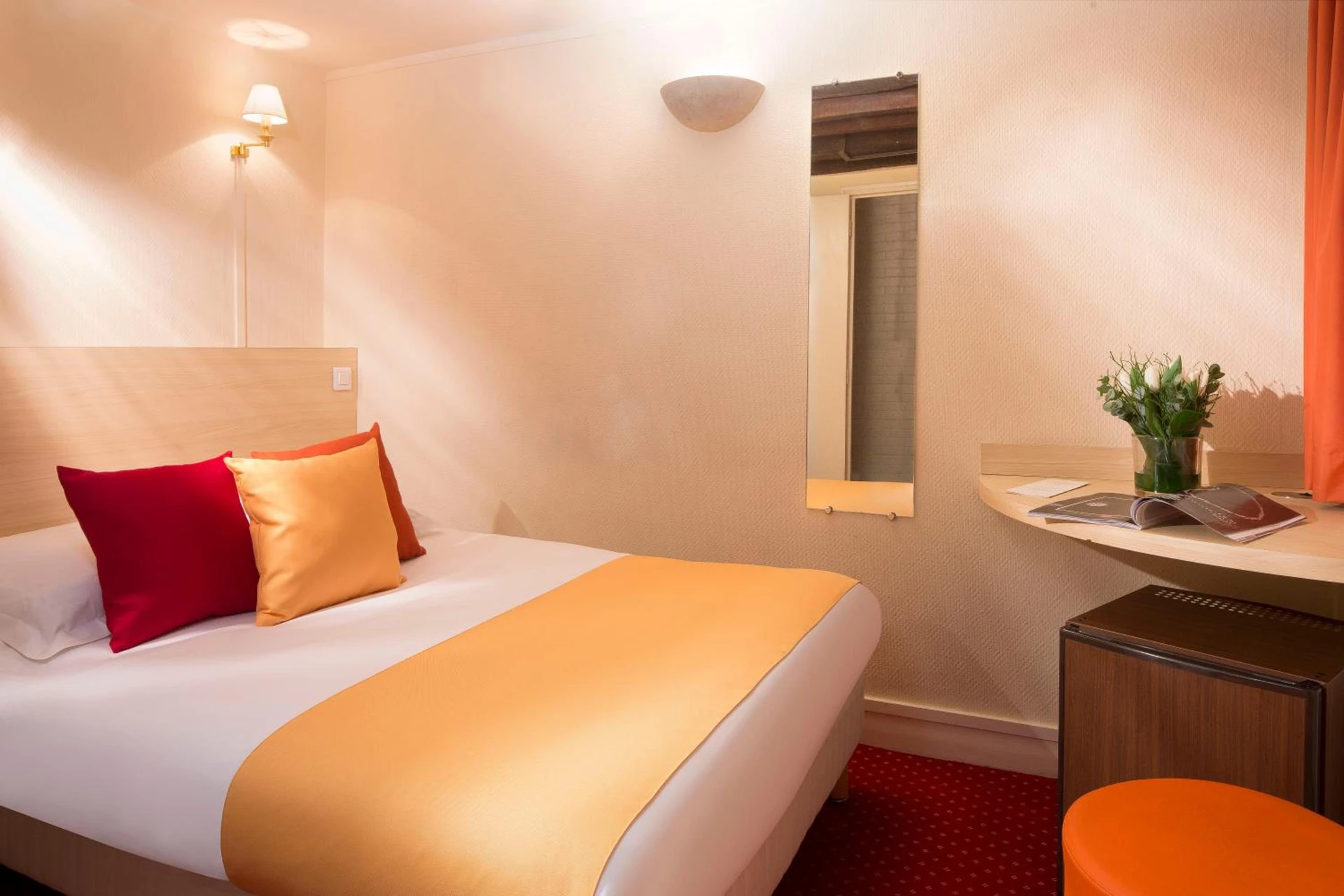 Magnifique chambre pour un séminaire d'entreprise à Hôtel Saint Roch - Paris