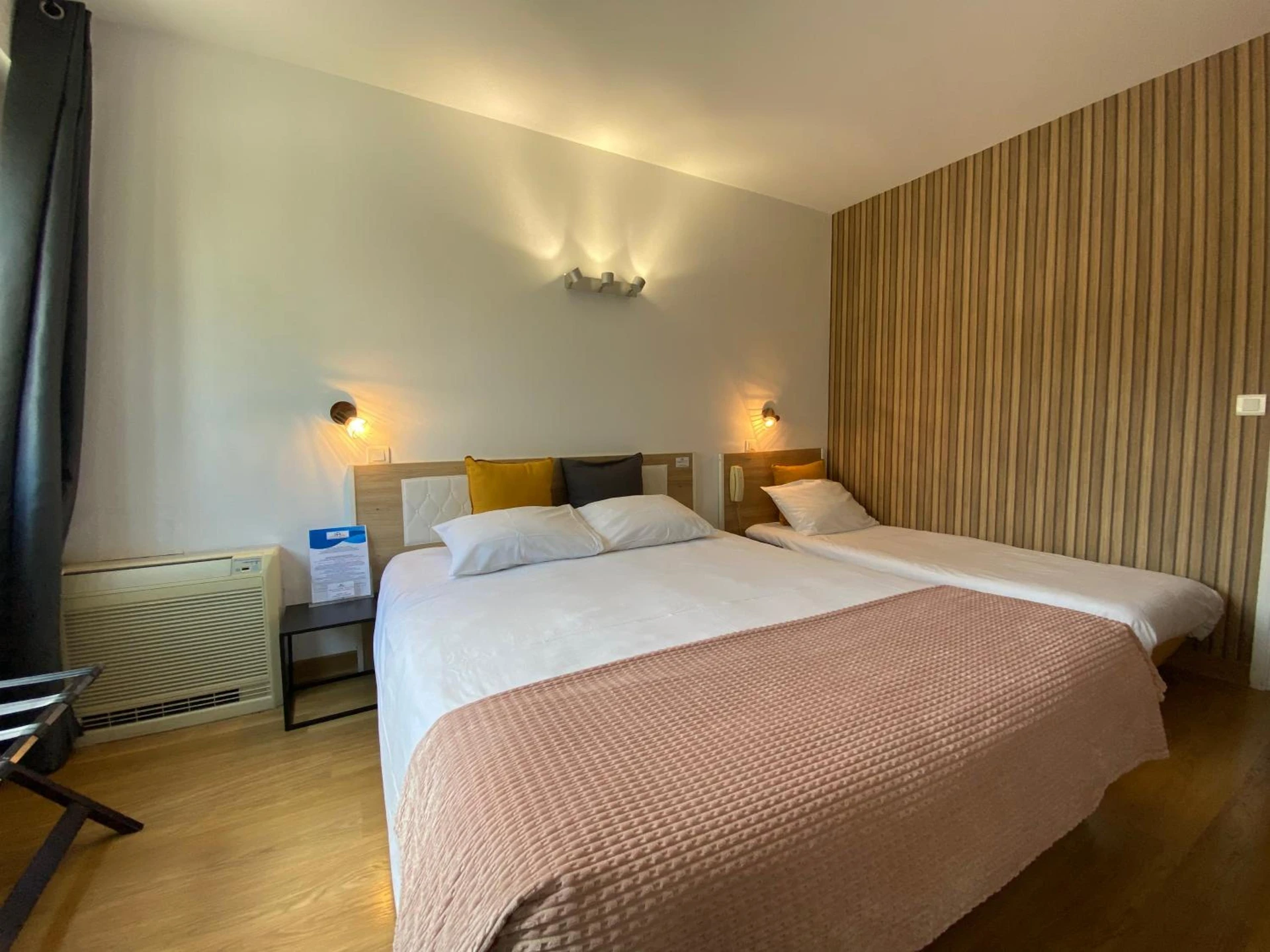 Chambre disponible pour un séminaire d'entreprise à Savoie Hotel aux portes de Genève - Saint-Julien-en-Genevois