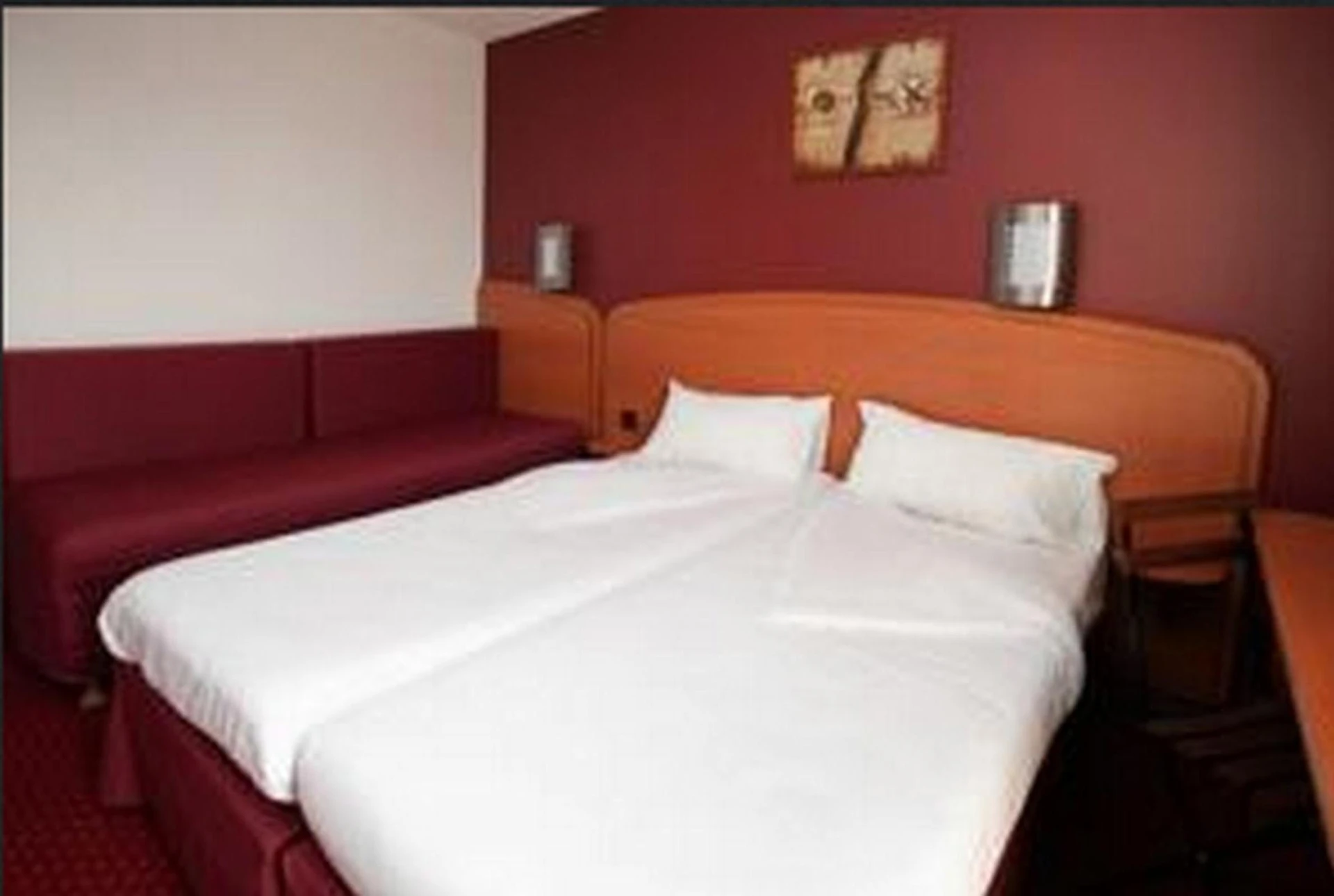 Chambre disponible pour un séminaire d'entreprise à Sky Hotel Goussainville Charles de Gaulle - Goussainville