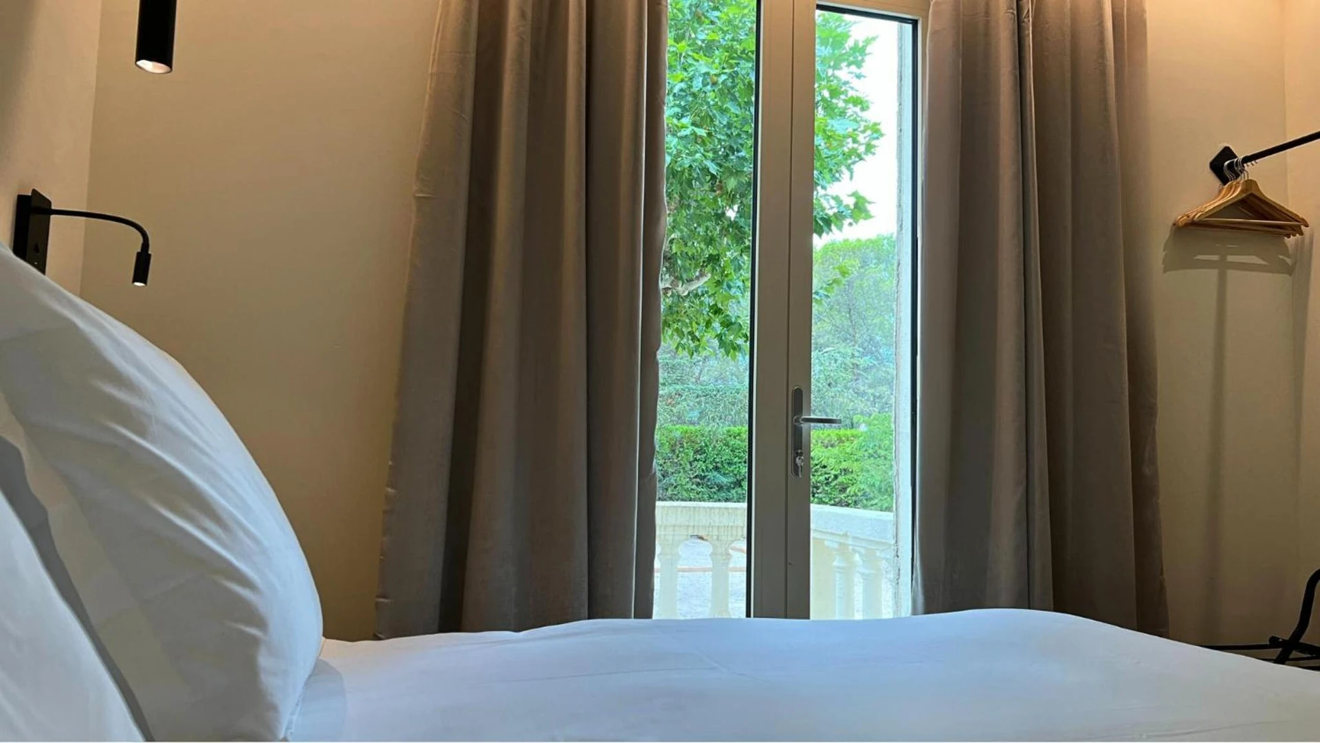 Chambre disponible pour un séminaire d'entreprise à Soko Hotels-Pont du Gard - Remoulins
