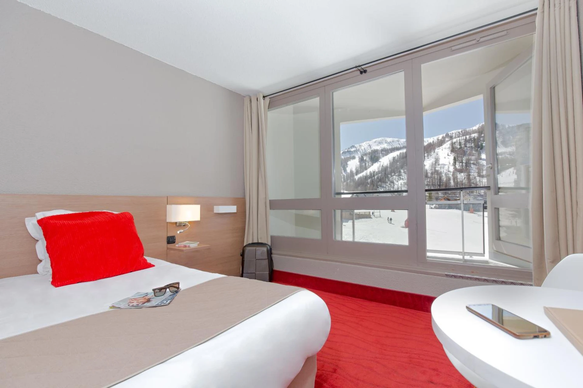 Chambre disponible pour un séminaire d'entreprise à SOWELL HOTELS Le Pas du Loup - Isola 2000