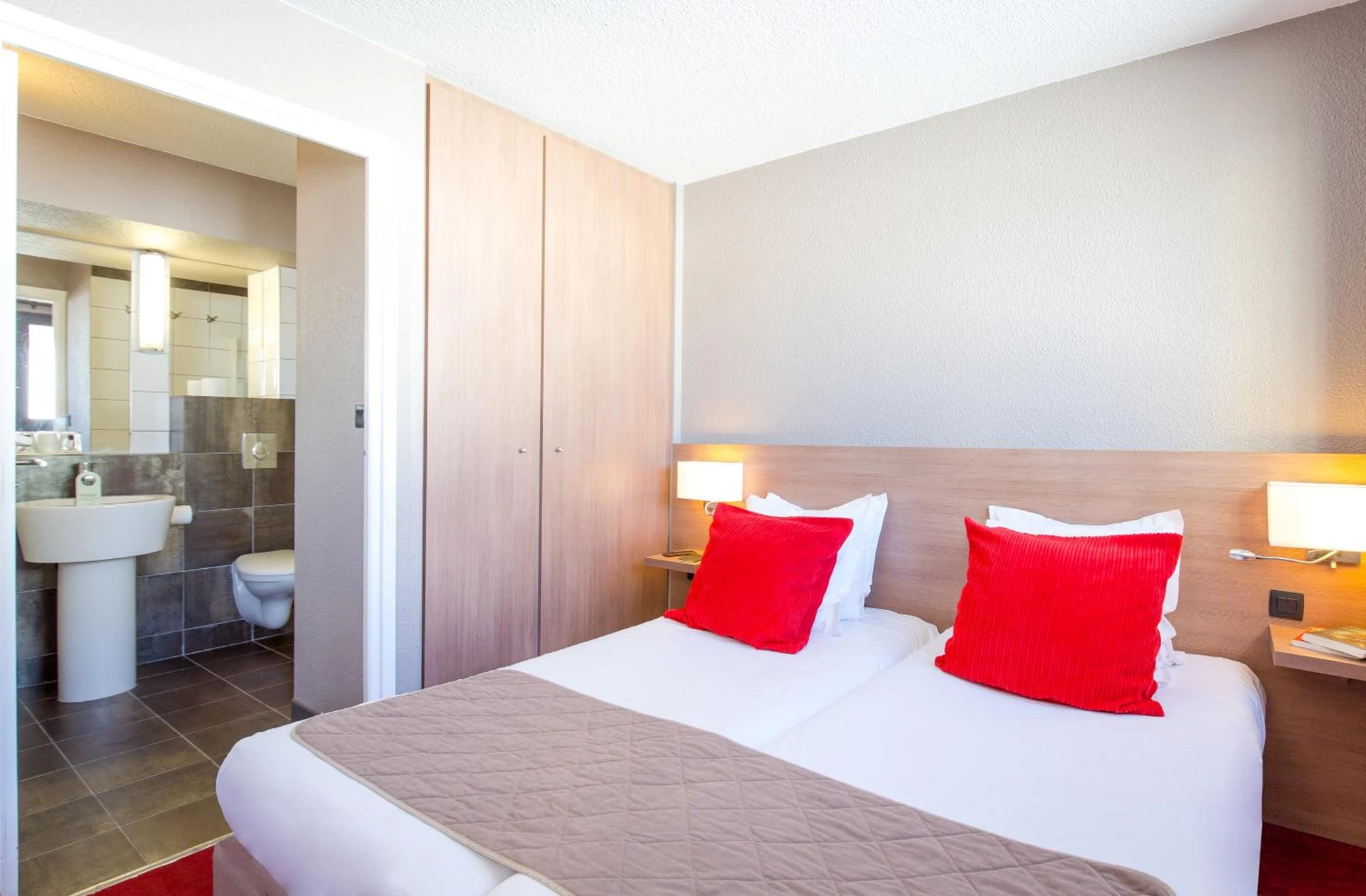 Chambre disponible pour un séminaire d'entreprise à SOWELL HOTELS Le Pas du Loup - Isola 2000