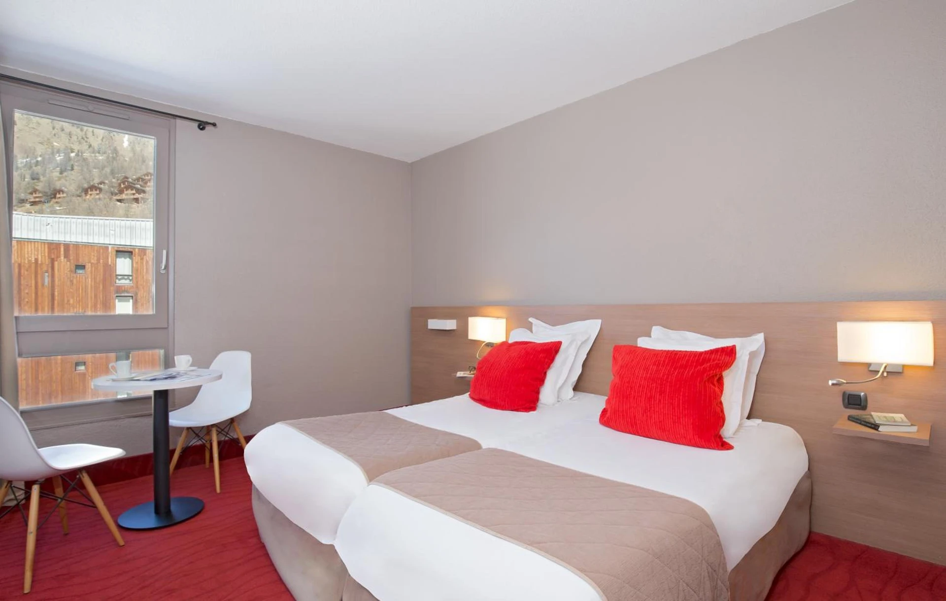 Magnifique chambre pour un séminaire d'entreprise à SOWELL HOTELS Le Pas du Loup - Isola 2000