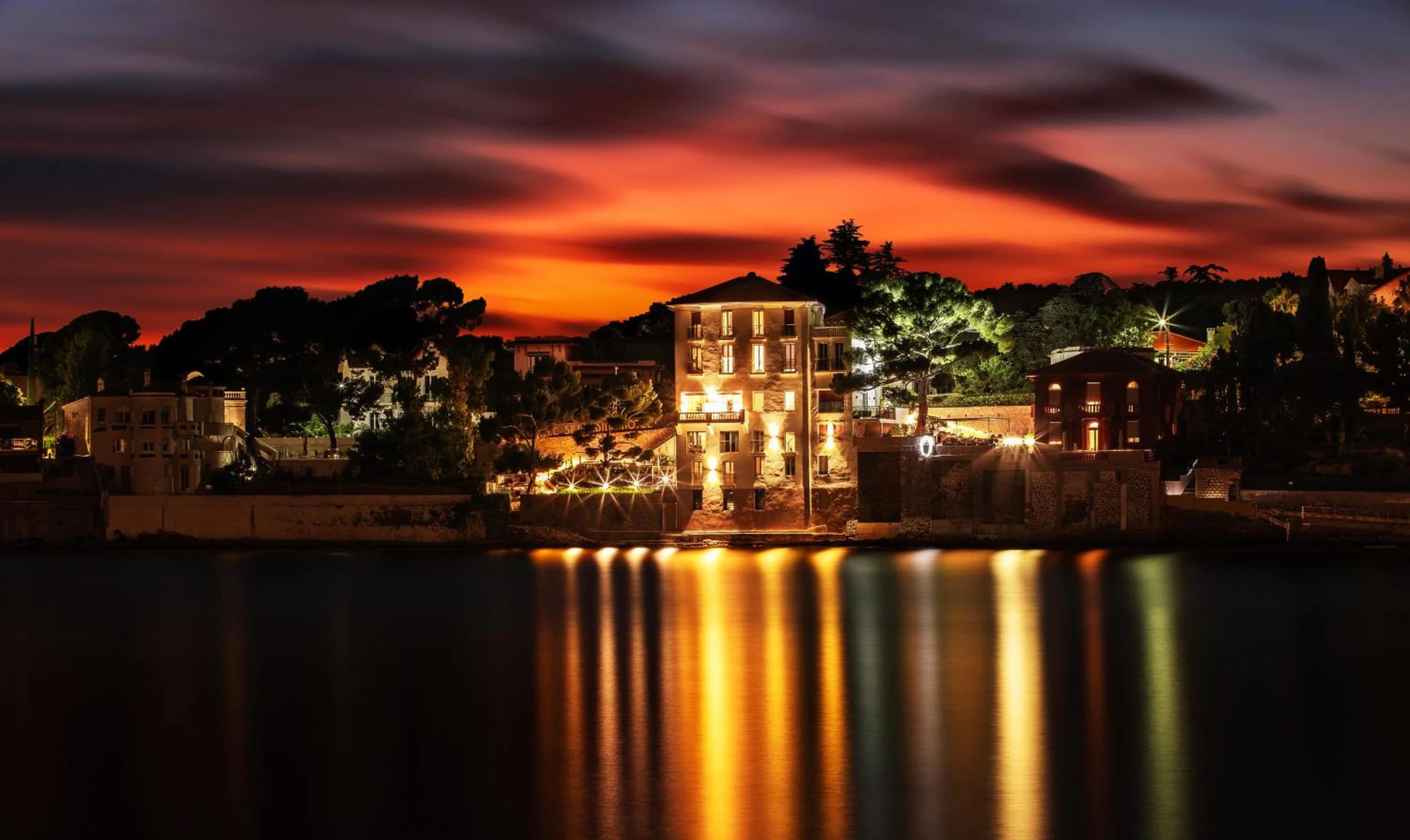 Lieu convivial pour un séminaire d'entreprise à Splendid Hôtel & Spa - Bandol - En savoir plus 