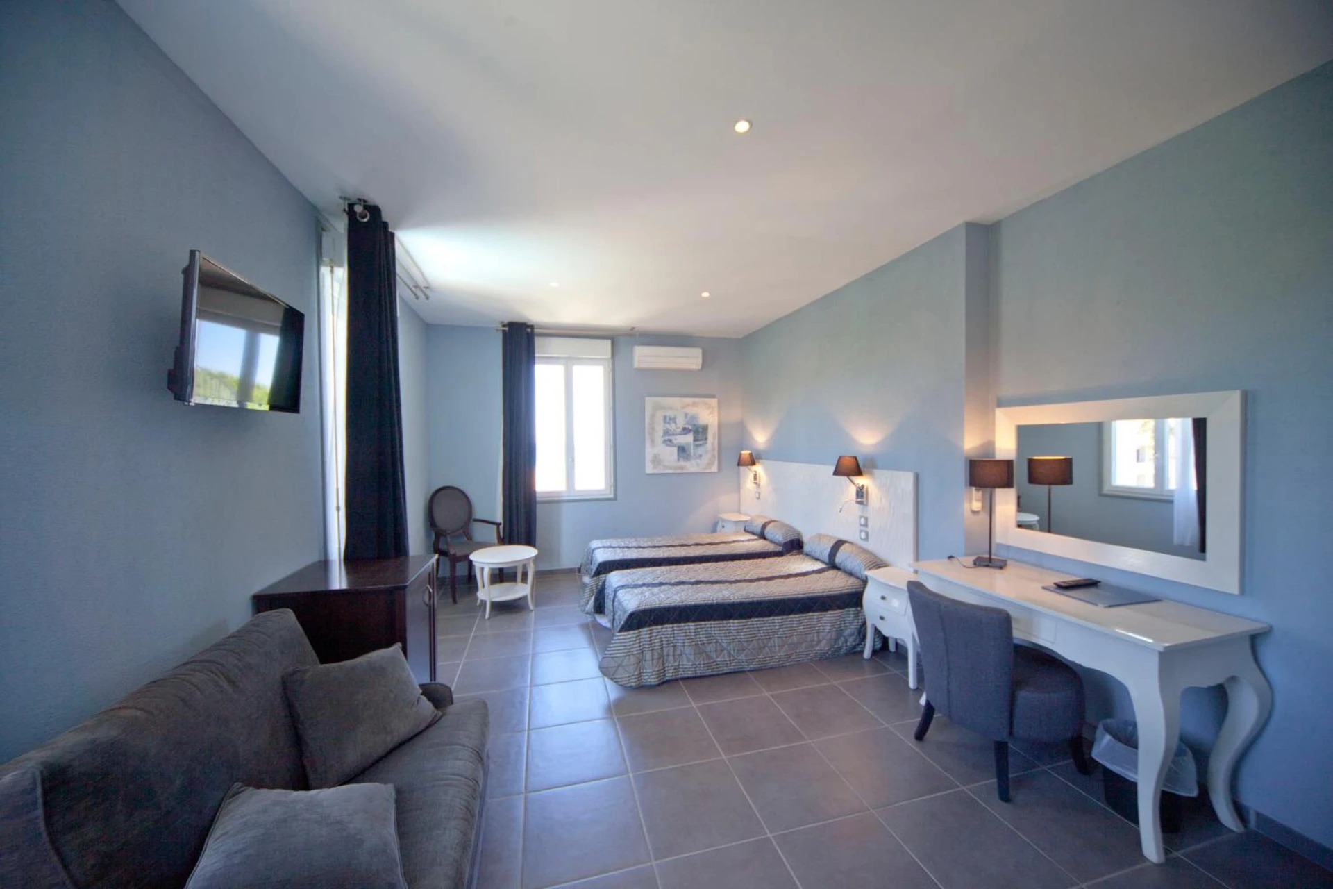 Chambre disponible pour un séminaire d'entreprise à Splendid Hôtel - LʼÎle-Rousse