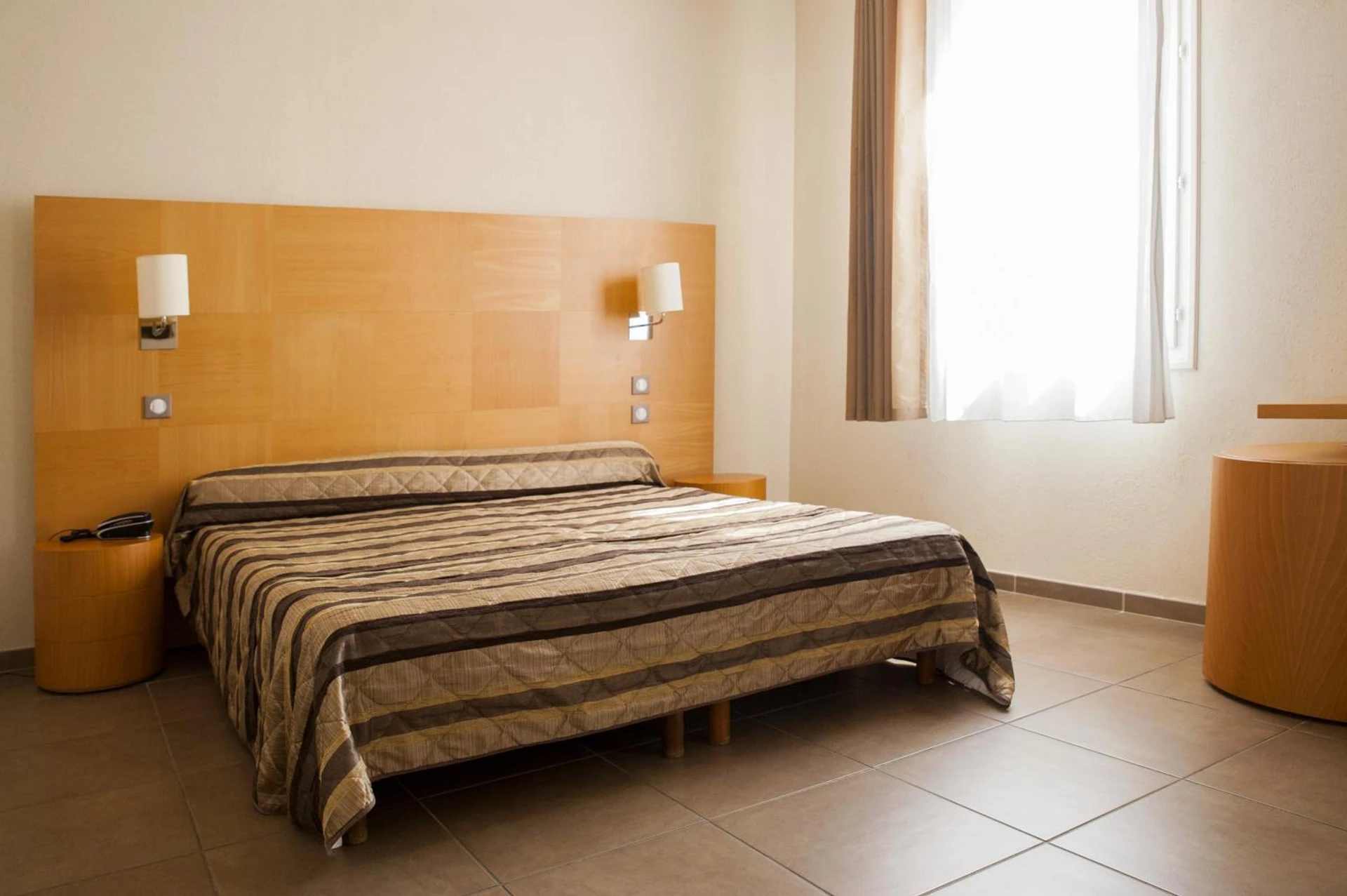 Chambre disponible pour un séminaire d'entreprise à Splendid Hôtel - LʼÎle-Rousse