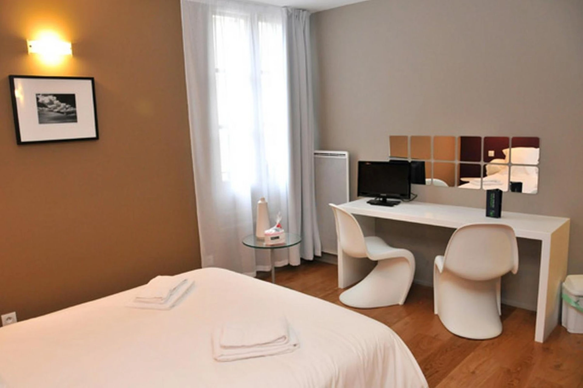 Chambre disponible pour un séminaire d'entreprise à Temporesidence Cathedrale - Bayonne