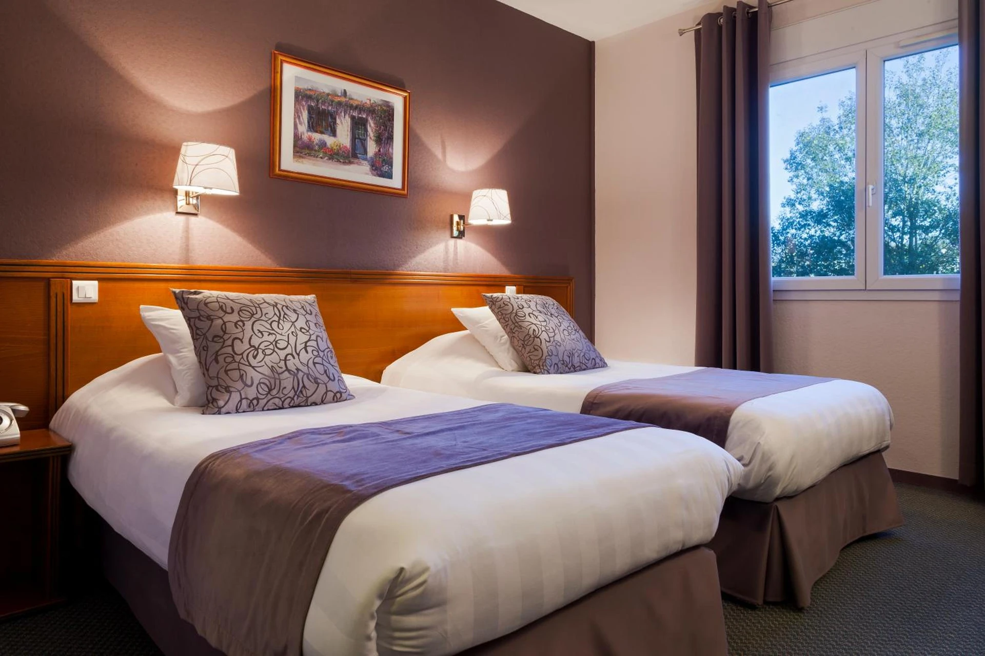 Magnifique chambre pour un séminaire d'entreprise à The Originals City, Hôtel Paray-le-Monial - Paray-le-Monial