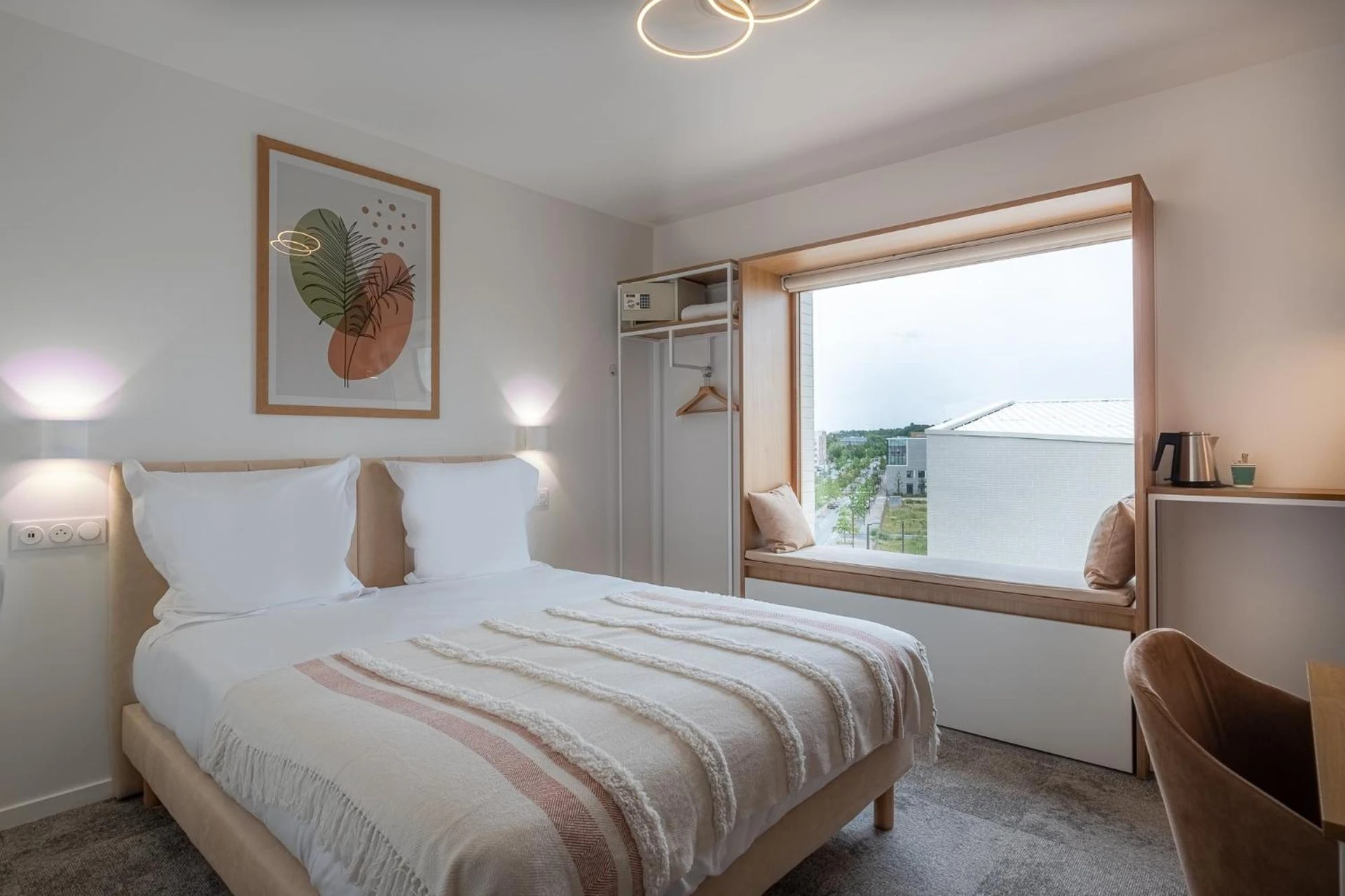 Chambre disponible pour un séminaire d'entreprise à The Originals Boutique Hôtel Amiens Sud - Amiens