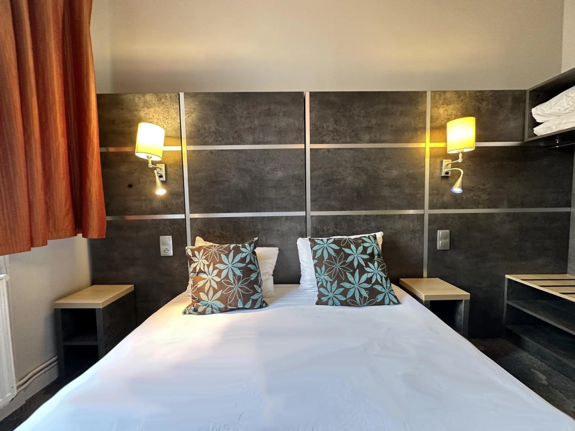 Magnifique chambre pour un séminaire d'entreprise à Timhotel Boulogne Rives de Seine - Boulogne-Billancourt