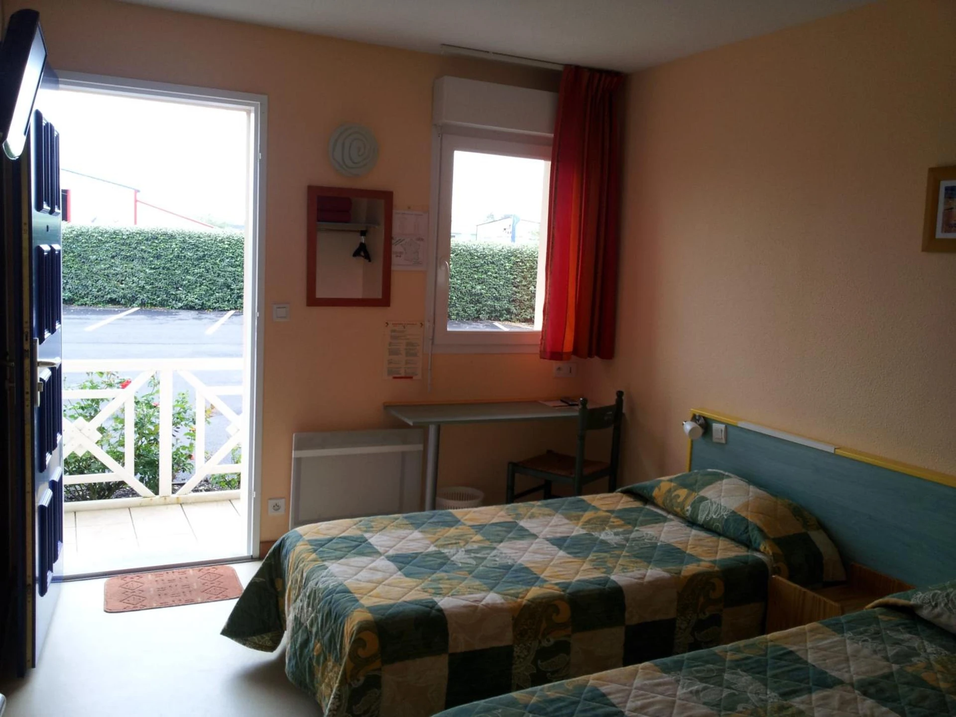 Chambre disponible pour un séminaire d'entreprise à Tour Hôtel - Lesparre-Médoc
